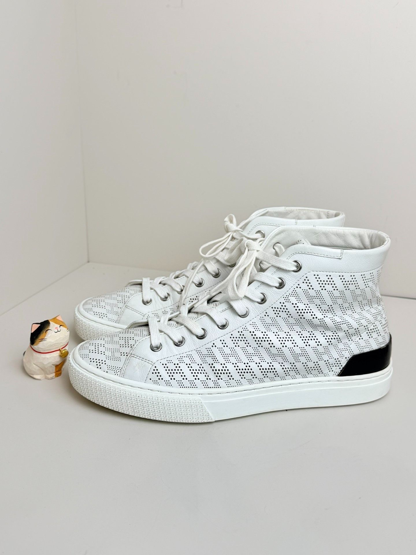 Hermes Hermes Leather White Hitop Sneakers 7 Men Size US 7 / EU 40 - 1 Thumbnail