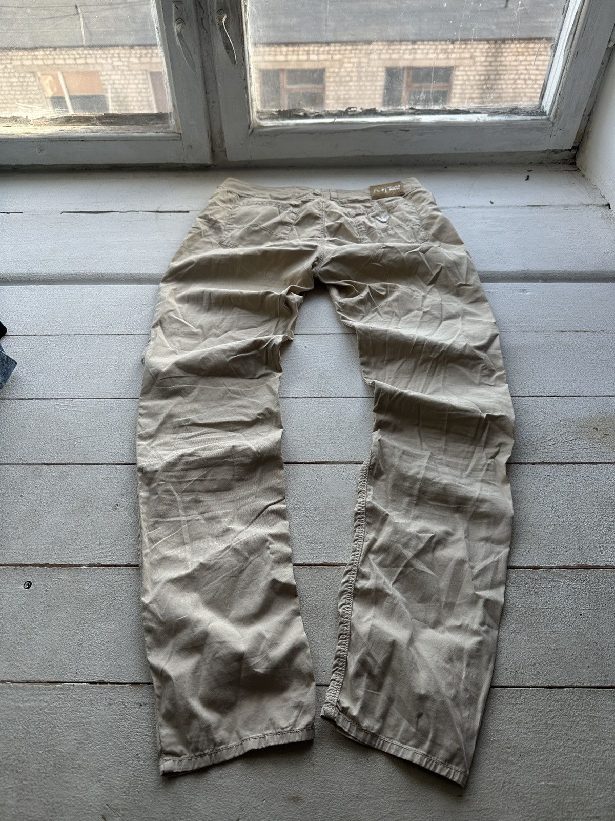 Armani 🚨 Armani Regular LUXURY OLD MONEY relax BEIGE Womens Size 29" - 1 Thumbnail