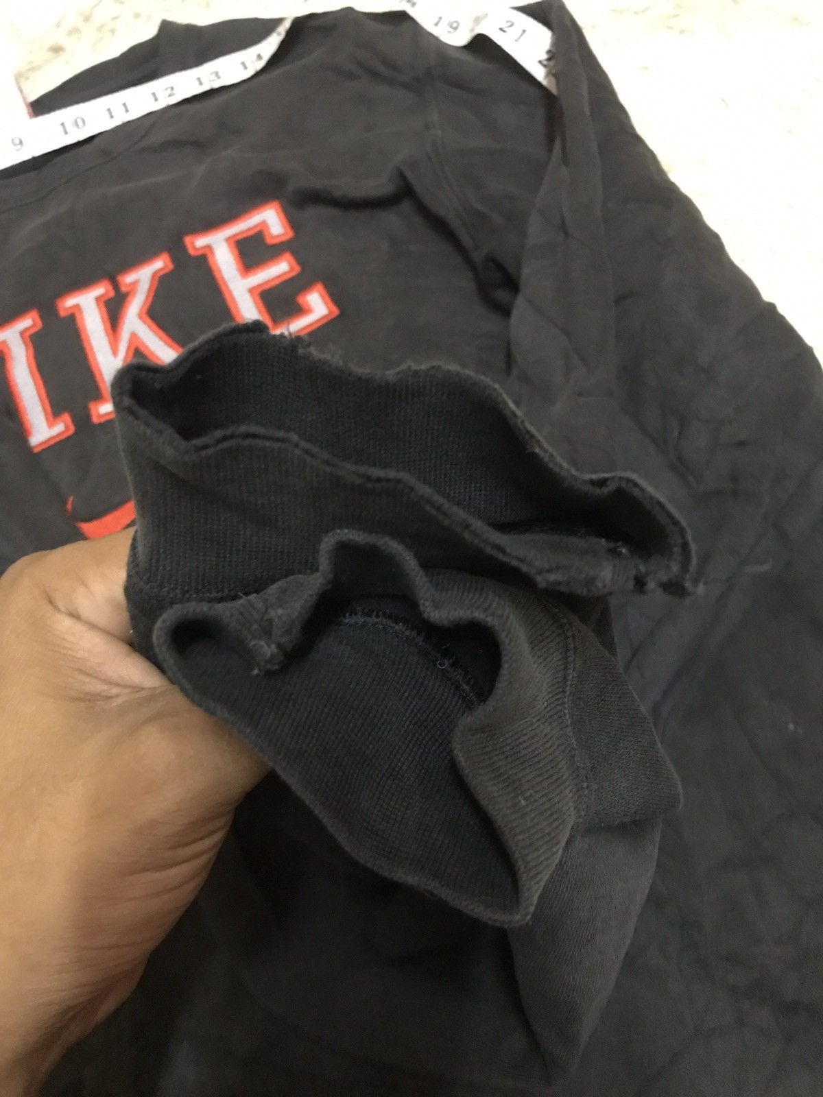 Nike ‼️NIKE EMBOIDERY SPELLOUT CENTRE LOGO SWEATSHIRT‼️ Size US L / EU 52-54 / 3 - 6 Thumbnail