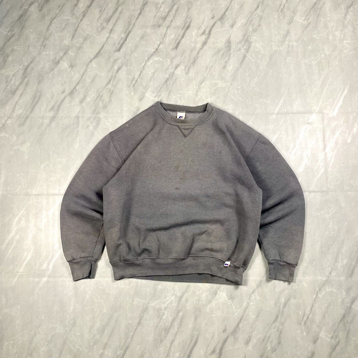 Russell Athletic Rare Vintage 90s Russell Sunfaded Boxy Crewneck Size US L / EU 52-54 / 3 - 1 Thumbnail