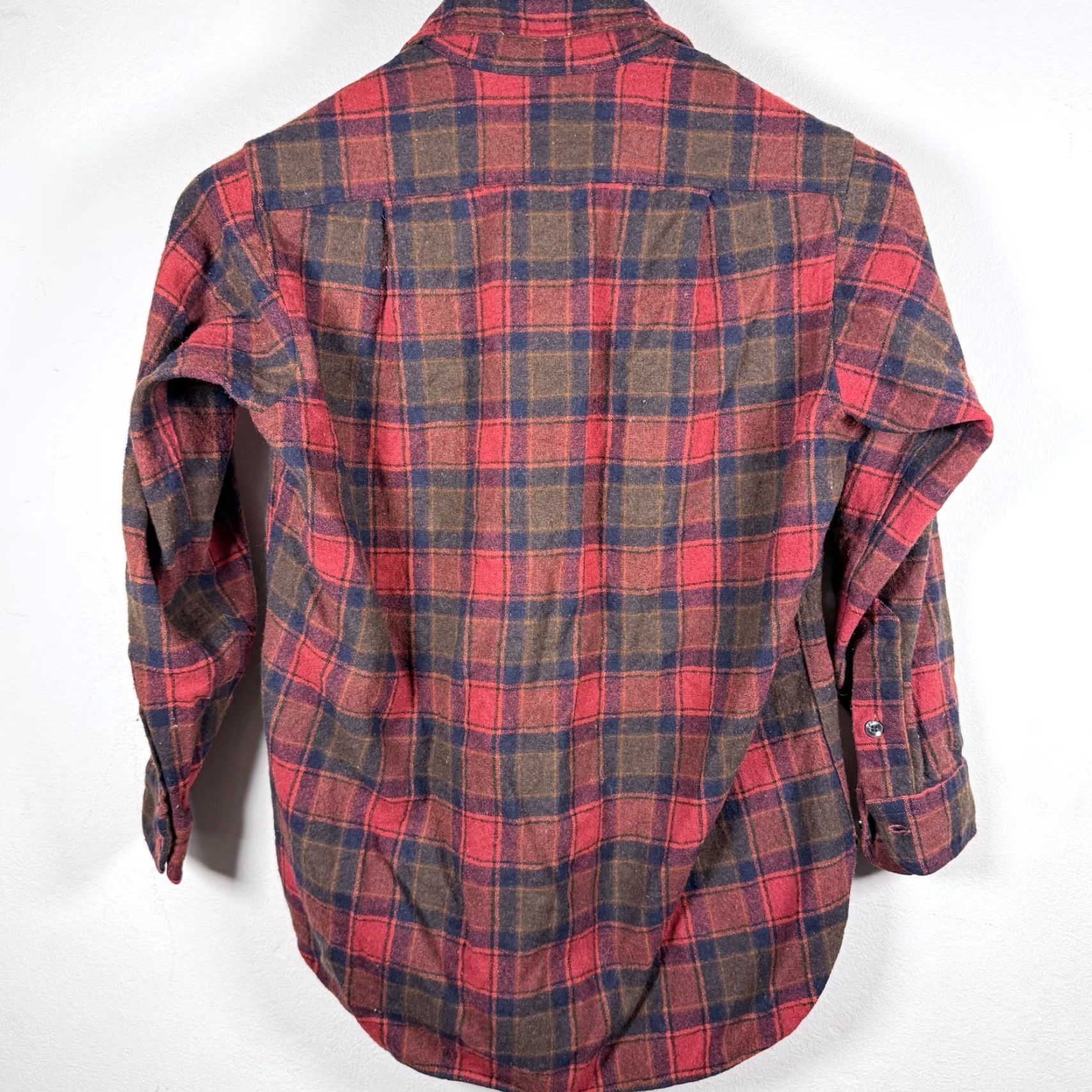 Pendleton VINTAGE Pendleton Shirt Red Blue Plaid Pure Virgin Wool USA Made Men's Size 16 Size US L / EU 52-54 / 3 - 7 Thumbnail