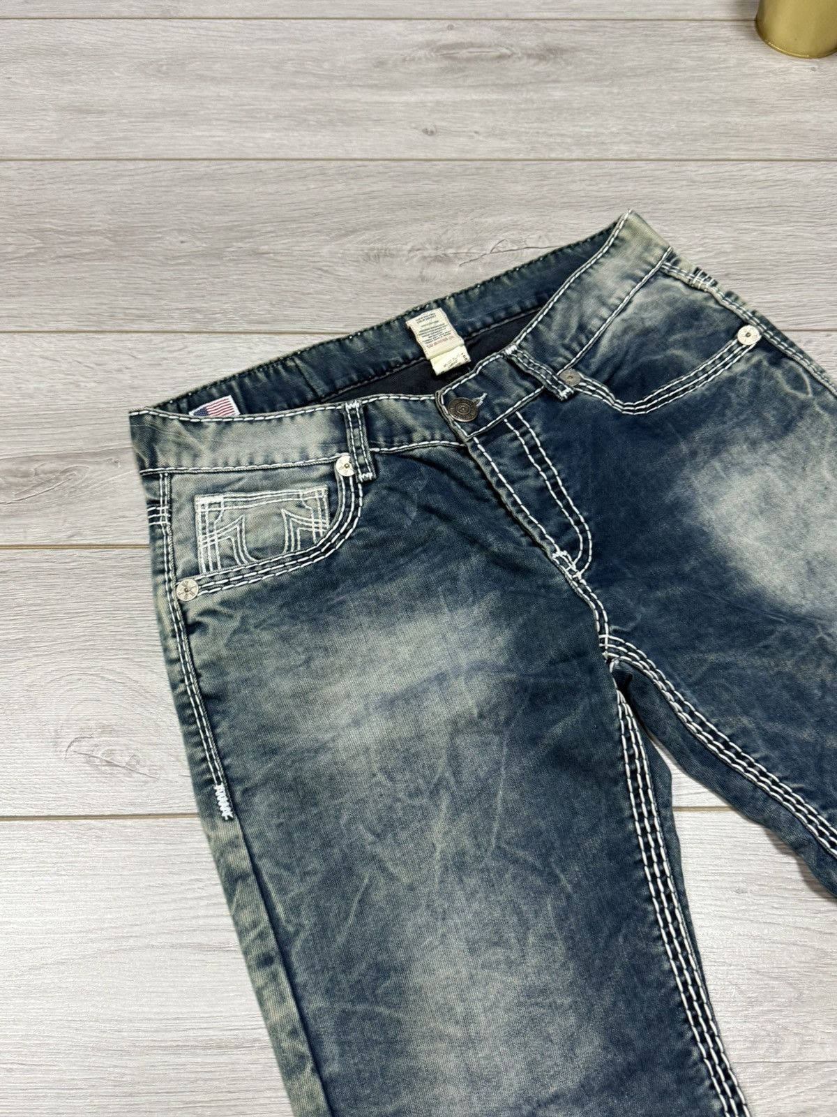 True Religion True Religion white stitched horse shoe vintage denim jeans Size US 36 / EU 52 - 6 Thumbnail