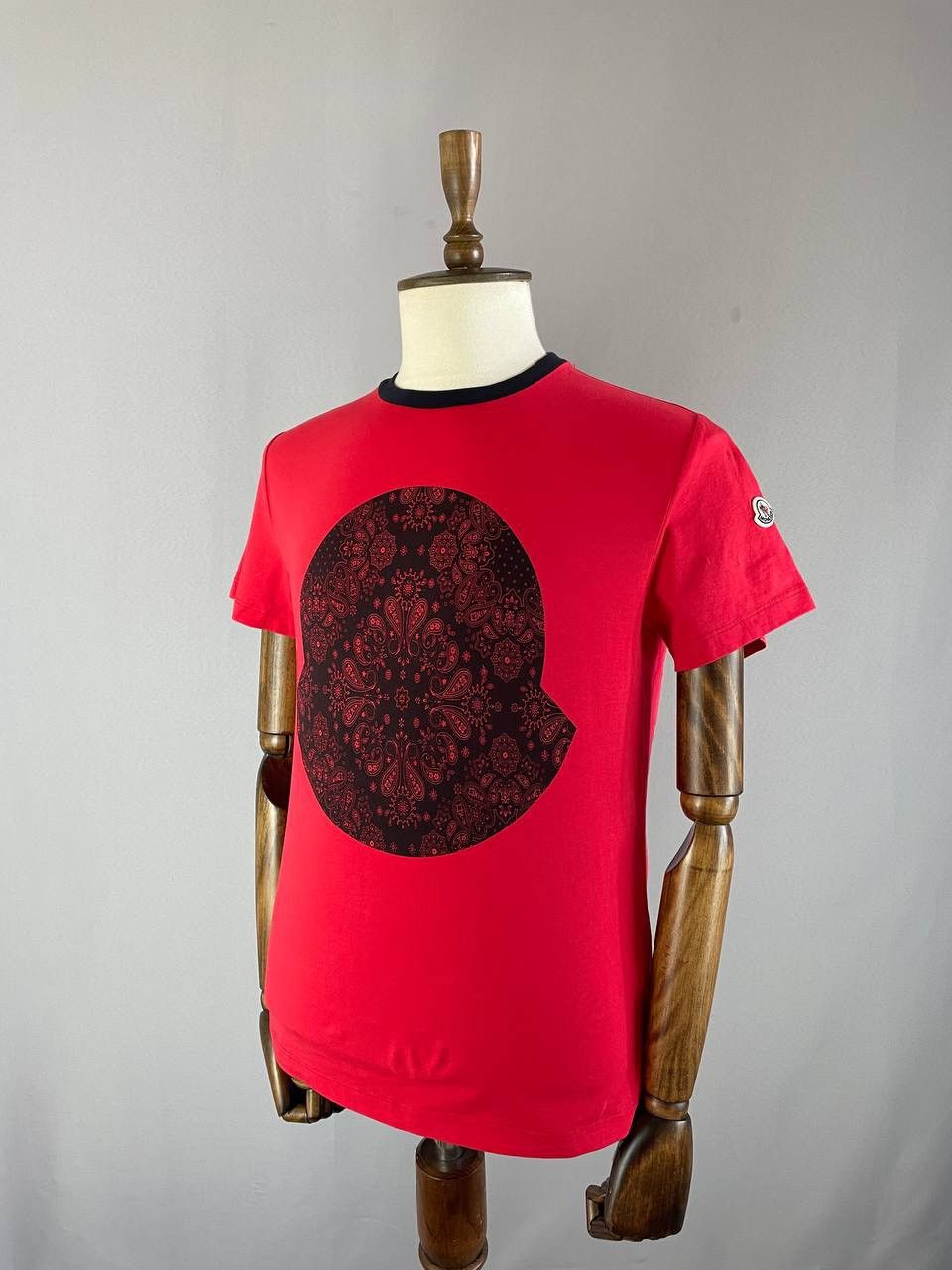 Moncler Moncler Tee T Shirt Red Big Logo Size US L / EU 52-54 / 3 - 1 Thumbnail