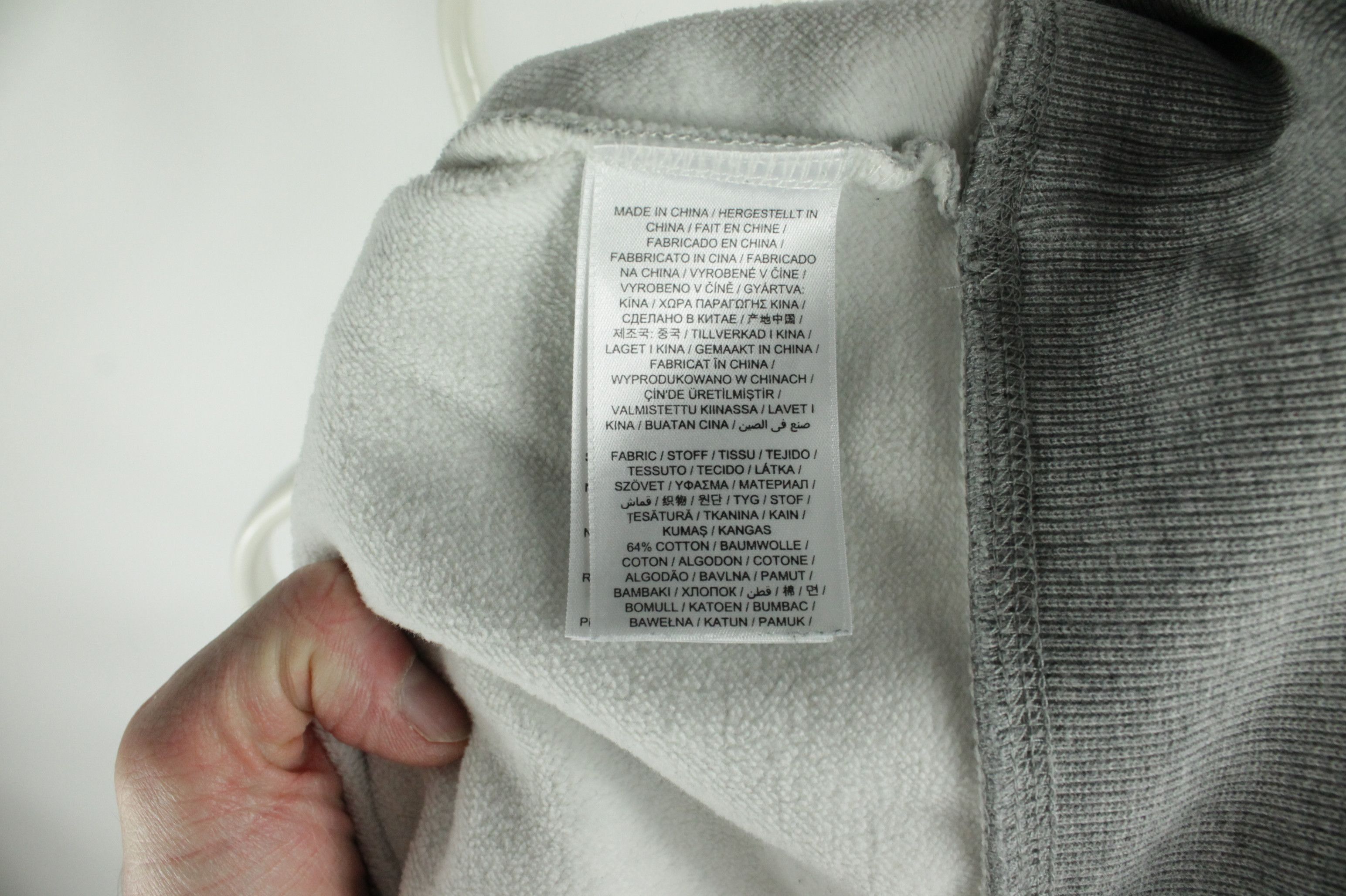 Gant Gant Retro Shield Relaxed Hoodie Men's Size US L / EU 52-54 / 3 - 6 Thumbnail