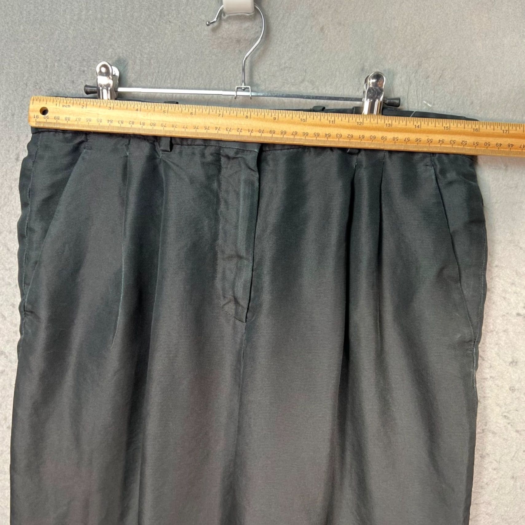 Valentino Valentino Womens 10 Silk Pleated Trousers Pants Dress Silk Black 100% Italy Formal Dress Pants Womens Size 32" / US 10 / IT 46 - 6 Thumbnail