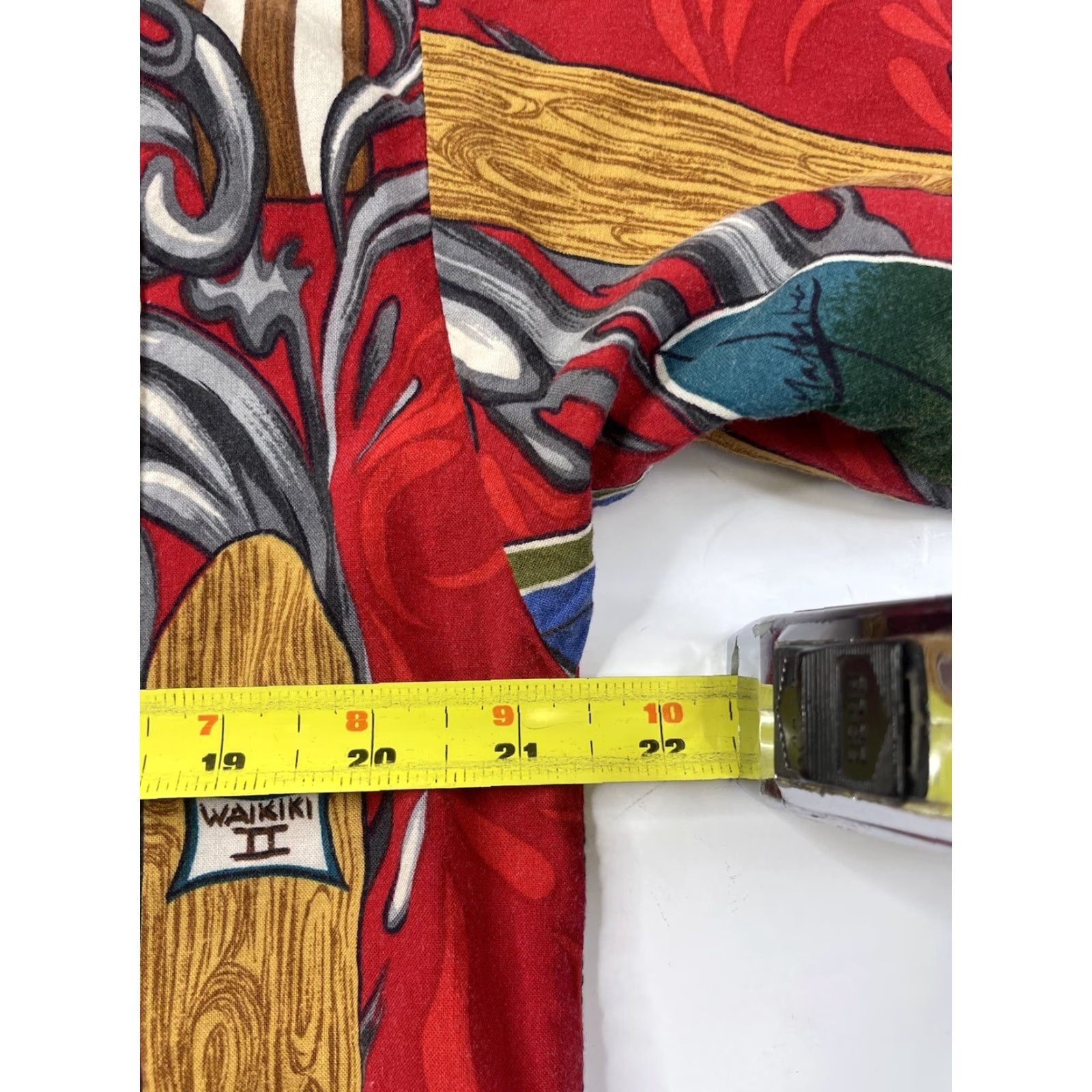 Vintage VINTAGE Monzini Hawaiian Surfboard Beach Camp Shirt Men M Red Button-Up Short Sleeve Collared Shirt Size US M / EU 48-50 / 2 - 5 Thumbnail