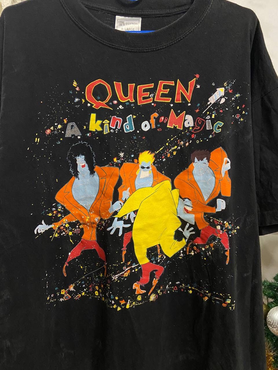 Band Tees Vintage 1986 Queen A King Of Magic All Over Print Band Tee Size US XL / EU 56 / 4 - 6 Thumbnail