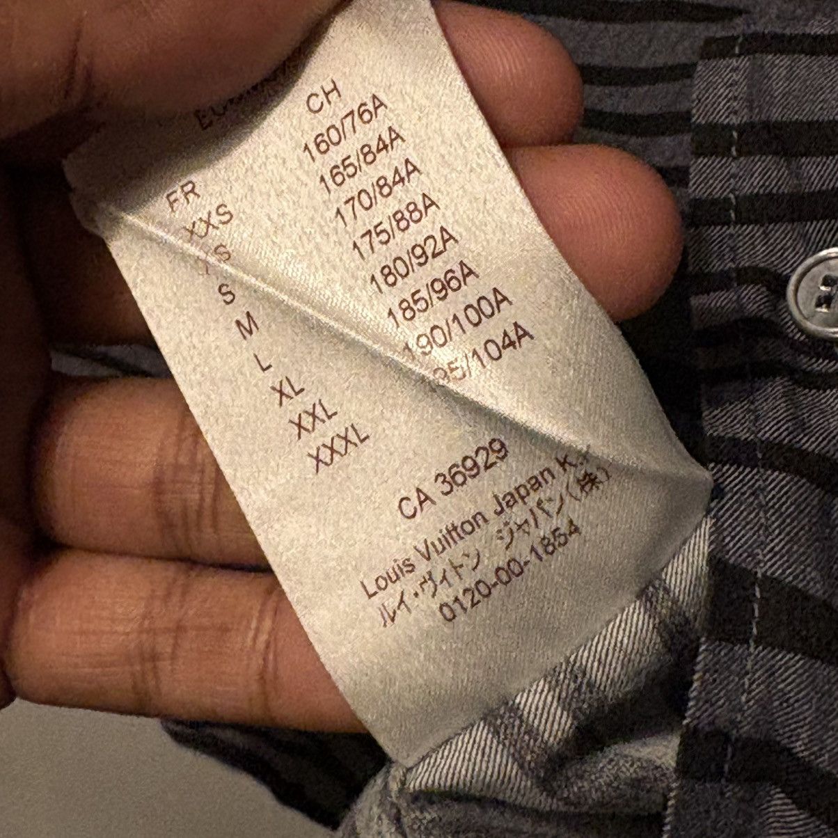 Louis Vuitton Louis Vuitton 2016 Stripe Button Ups Size US M / EU 48-50 / 2 - 5 Thumbnail