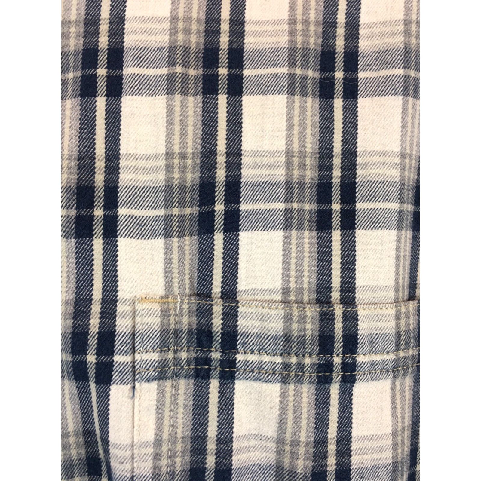 Tommy Hilfiger VINTAGE Tommy Hilfiger Jeans Casual Button Shirt Sz L EUC - Blue Gray Checkered Shirt Mens L Blue Plaids & Checks Button-Down Button-Up - 90s Size US L / EU 52-54 / 3 - 5 Thumbnail