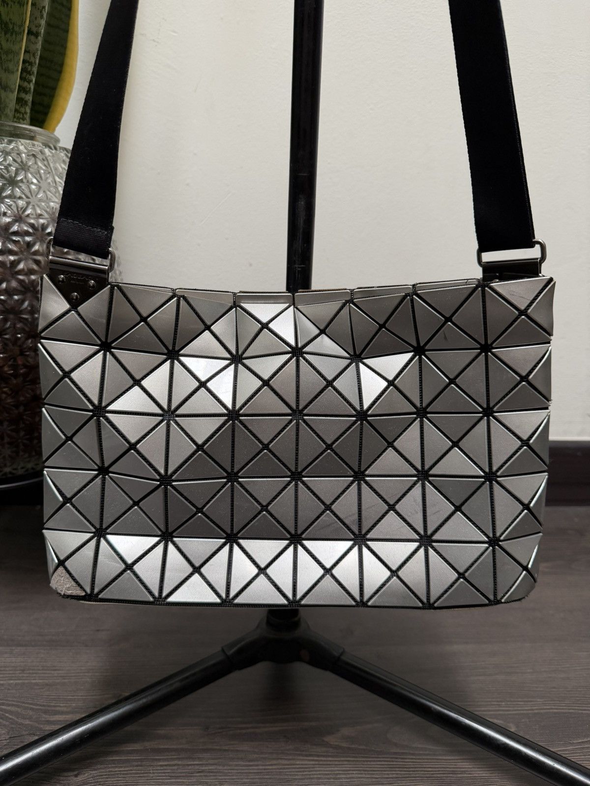 Issey Miyake Bao Bao Vintage Bao Bao Issey Miyake Silver Crossbody Bag Size ONE SIZE - 3 Thumbnail