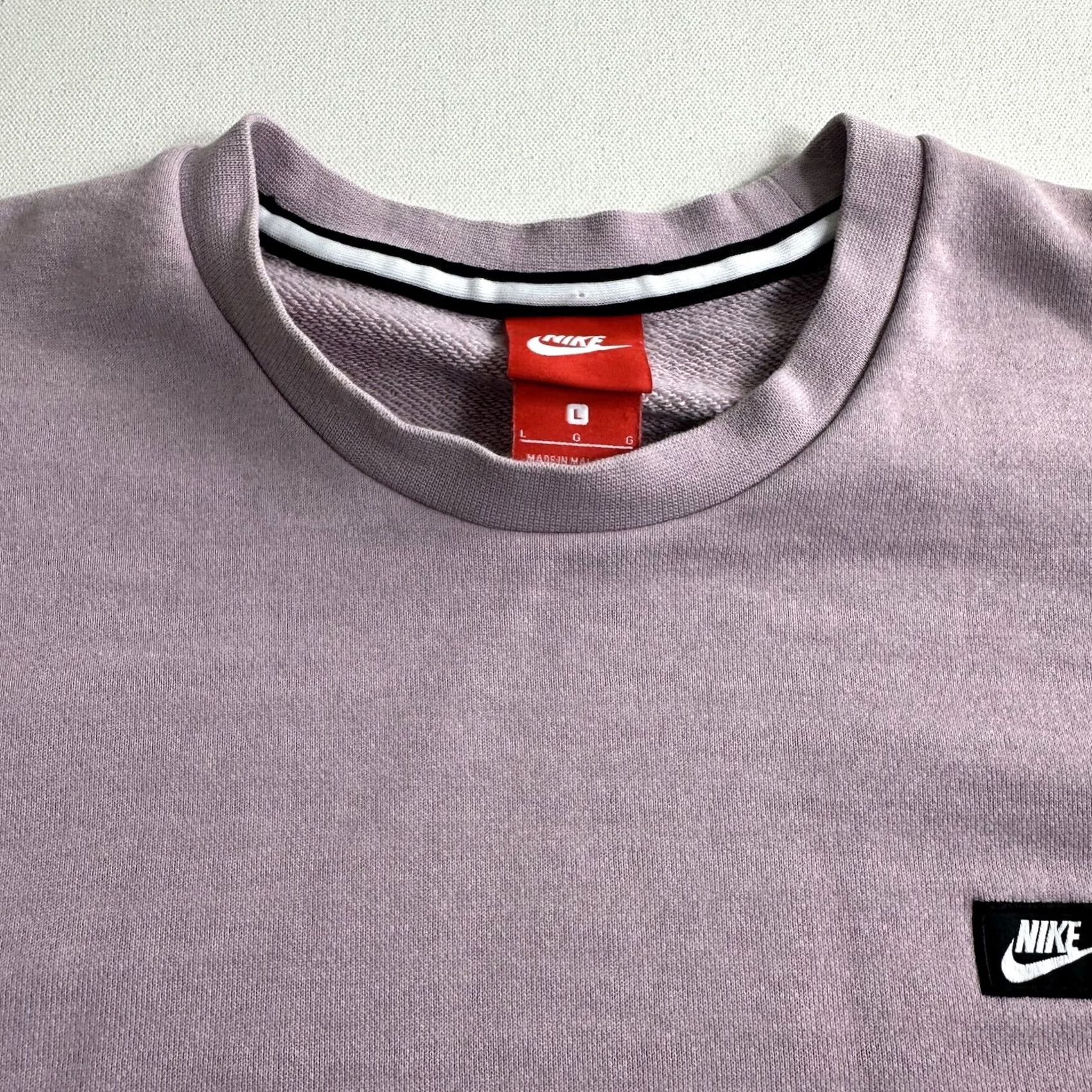 Nike VINTAGE? AUTHENTIC NIKE MODERN CREW FRONT MID POCKET SWEATSHIRT S/S PURPLE TOP 886910-694 Size US L / EU 52-54 / 3 - 6 Thumbnail