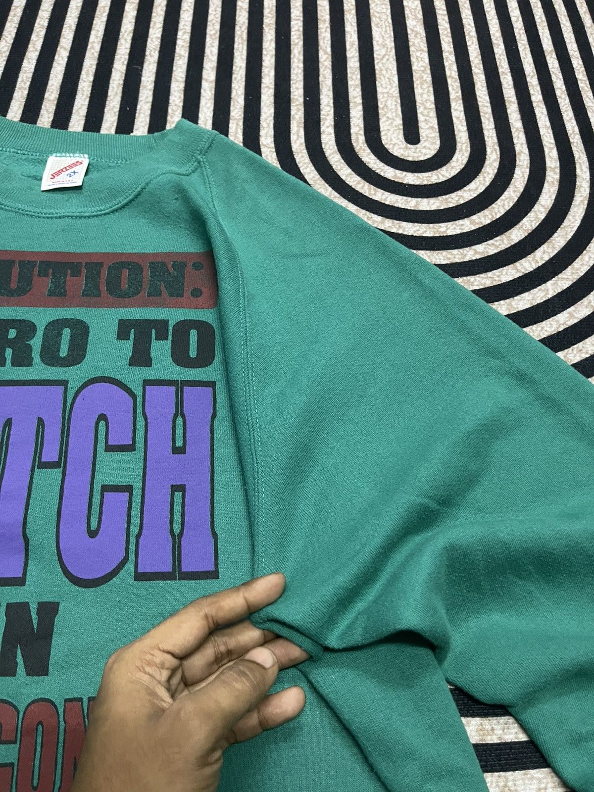 Vintage 90s VINTAGE HUMOR “CAUTION ZERO TO BITCH IN 4.1 SECONDS” Size US XL / EU 56 / 4 - 5 Thumbnail