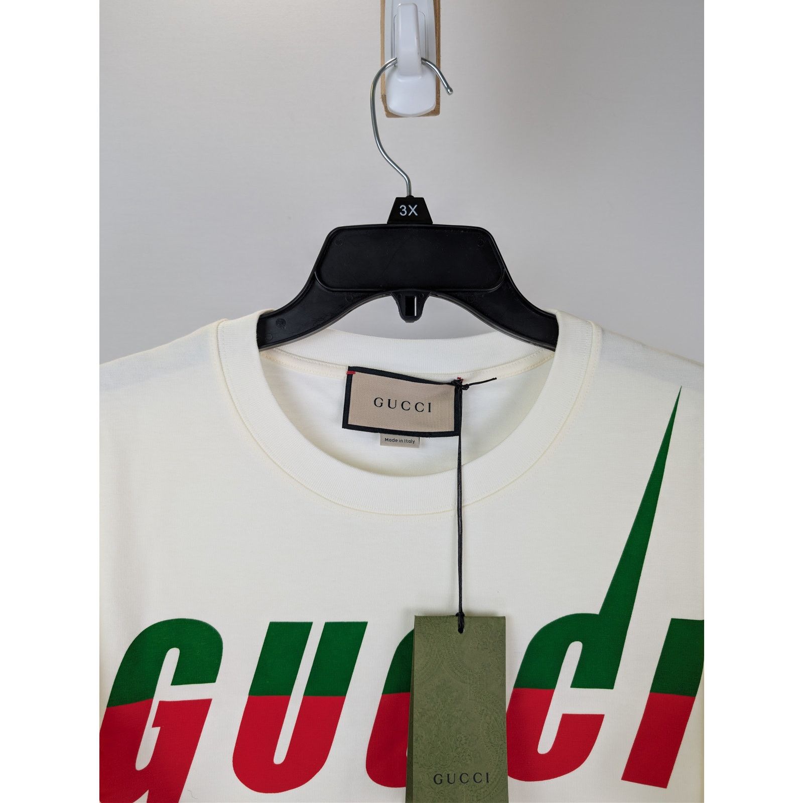 Gucci o1rshd1 Gucci Logo Tee T-Shirt in White/Cream Size US L / EU 52-54 / 3 - 7 Thumbnail