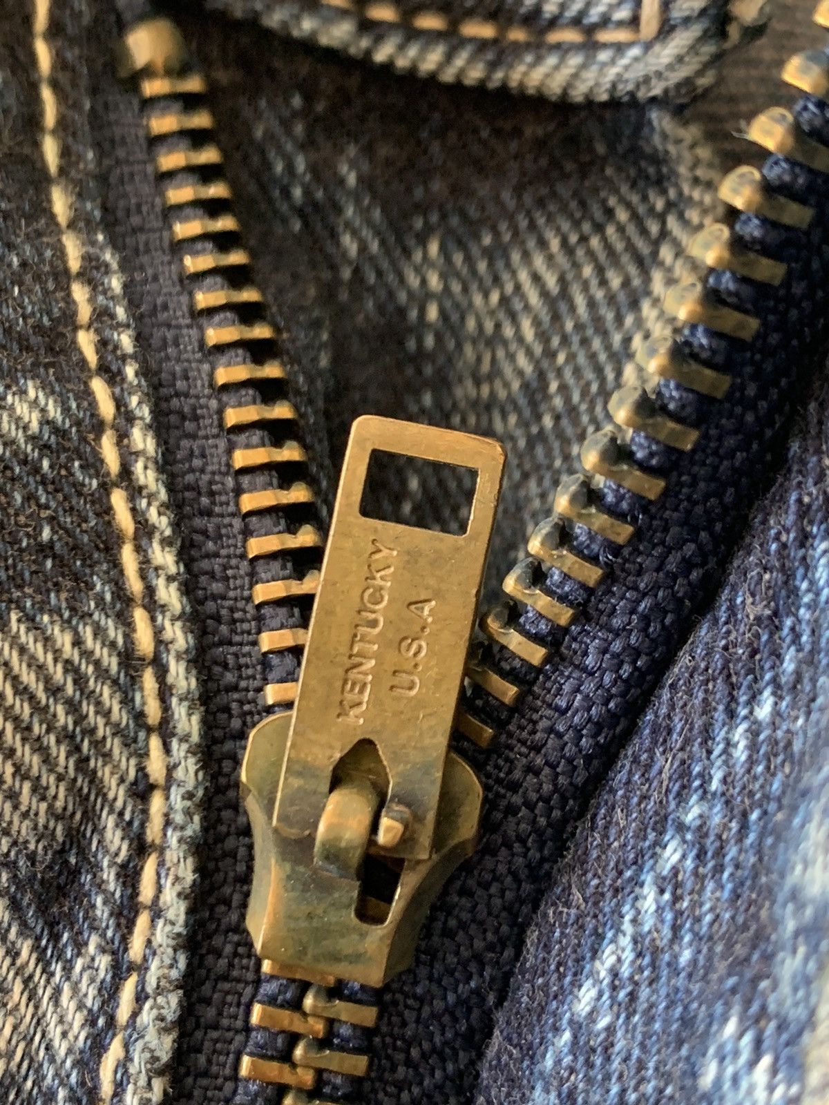 Lee Vintage 90s Flared Lee Faded Blue Jeans. Size US 31 - 16 Thumbnail