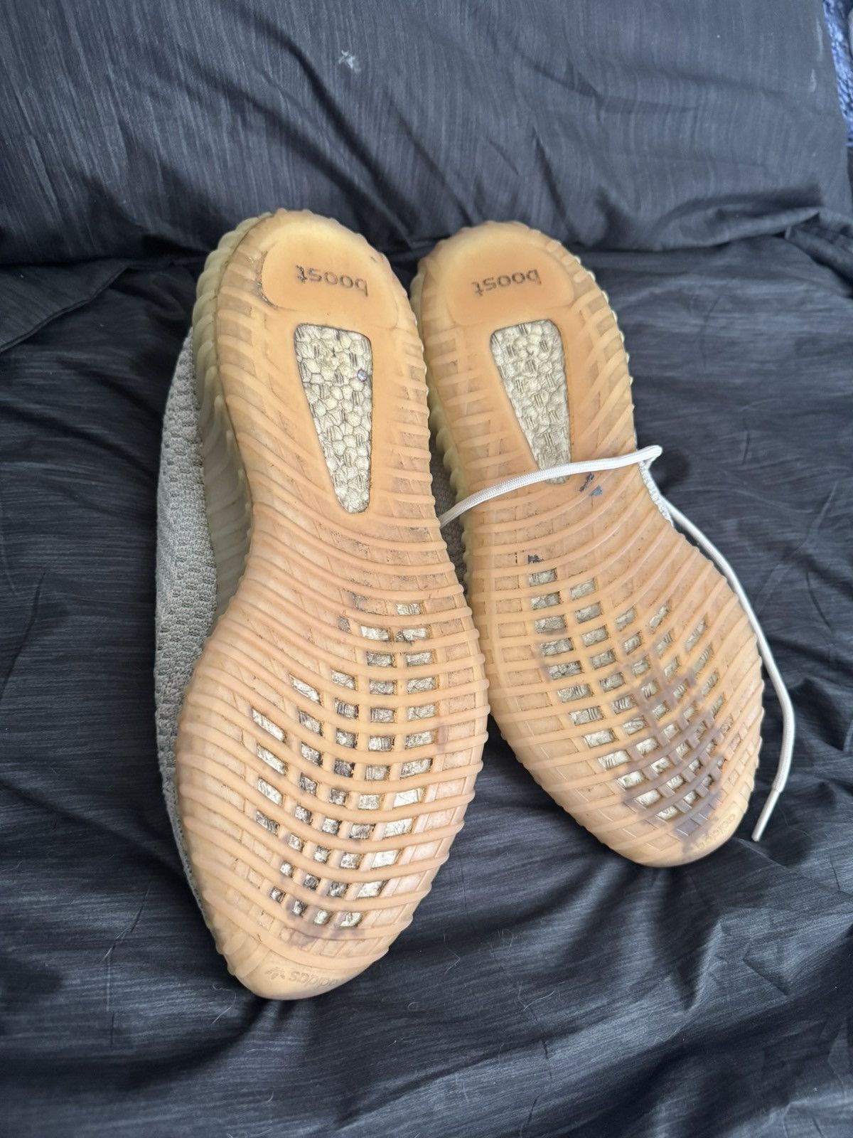 Adidas × Yeezy Yeezy Sesame Size US 11 / EU 44 - 2 Thumbnail