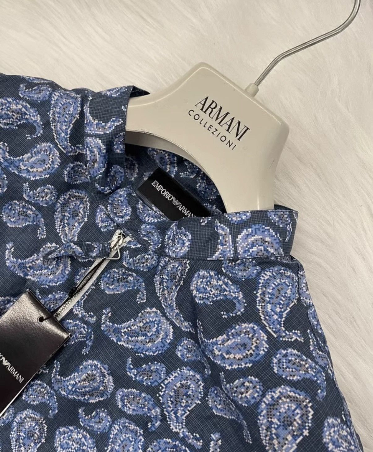 Emporio Armani Emporio Armani Men's Silk Shirt Size US L / EU 52-54 / 3 - 2 Thumbnail