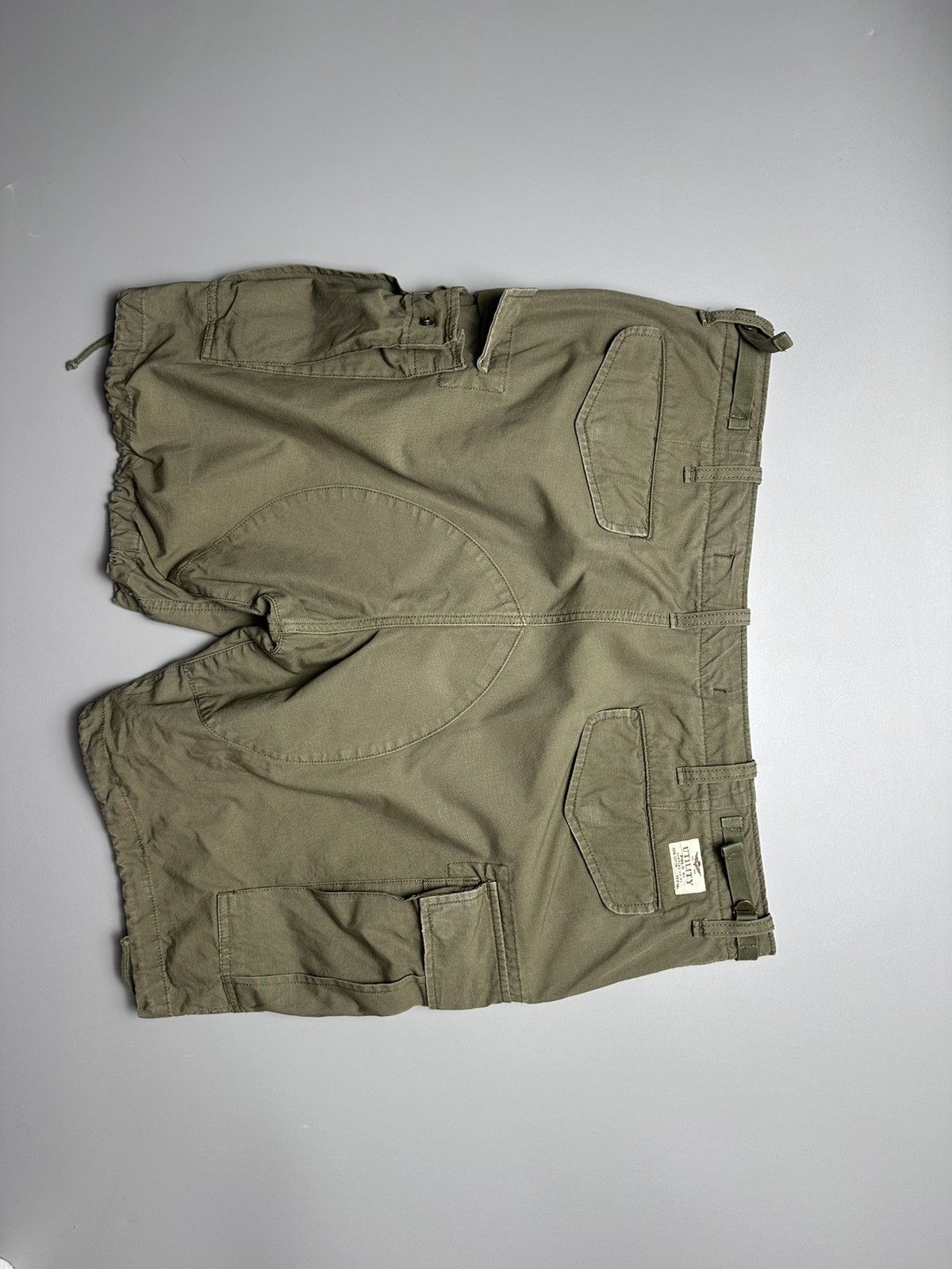 Polo Ralph Lauren Polo Ralph Lauren Utility Ripstop Cargo Shorts size 38 Size US 38 / EU 54 - 12 Thumbnail