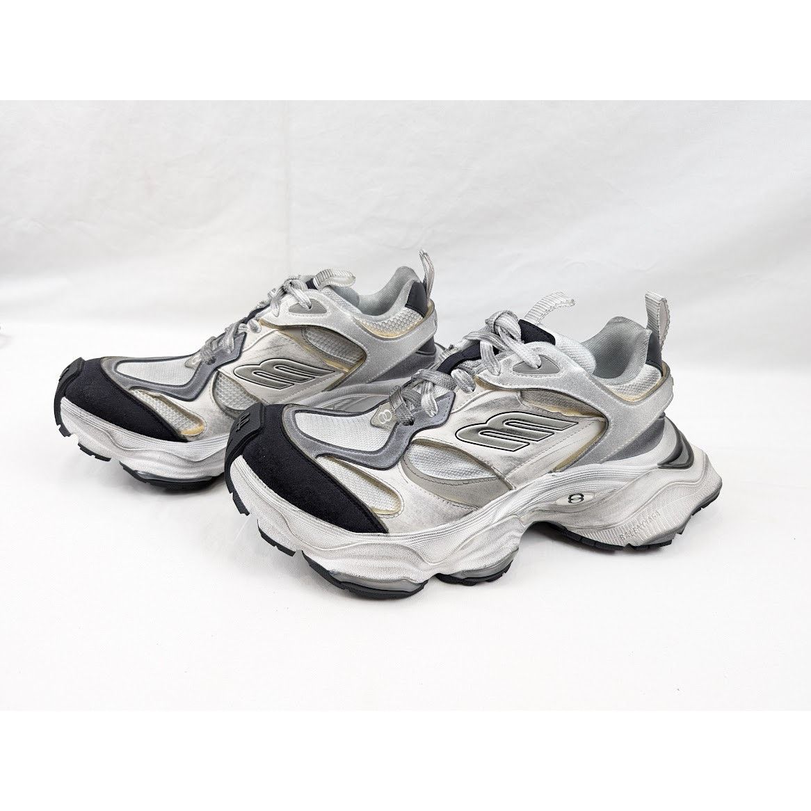 Balenciaga o1rshd1 Q:2 / Suede Mesh Cargo Sneakers in White/Grey Size US 11 / EU 44 - 16 Thumbnail