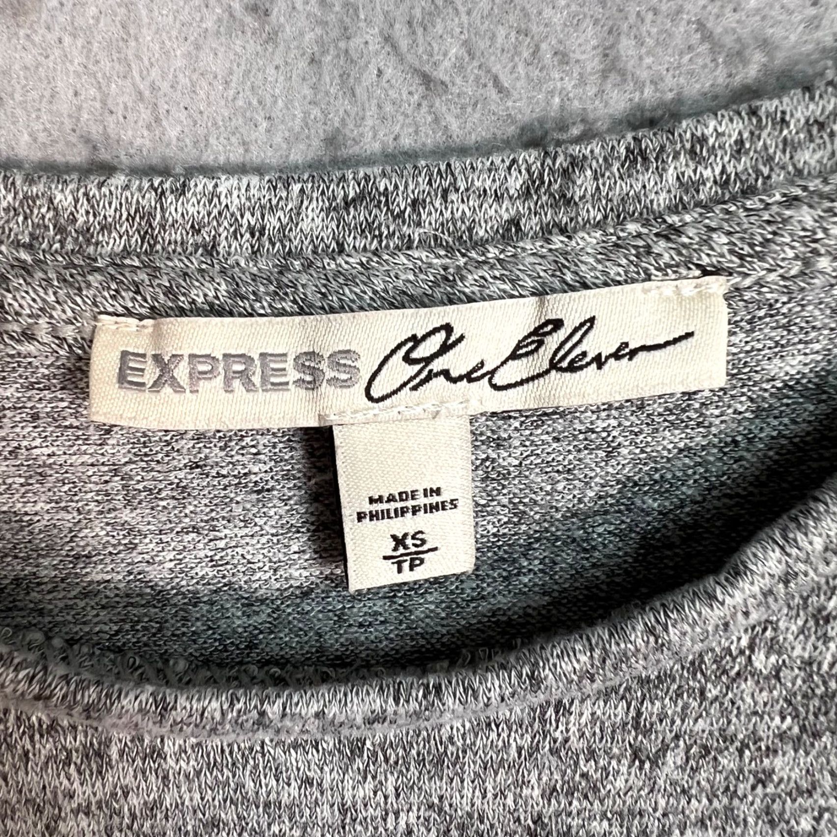 Express Express Womens XS Heather Gray Short Sleeve Knit T Shirt Top - Crew Neck, Pullover, Casual Shirt, 100% Polyester Spandex Opaque Knit Size XS / US 0-2 / IT 36-38 - 3 Thumbnail