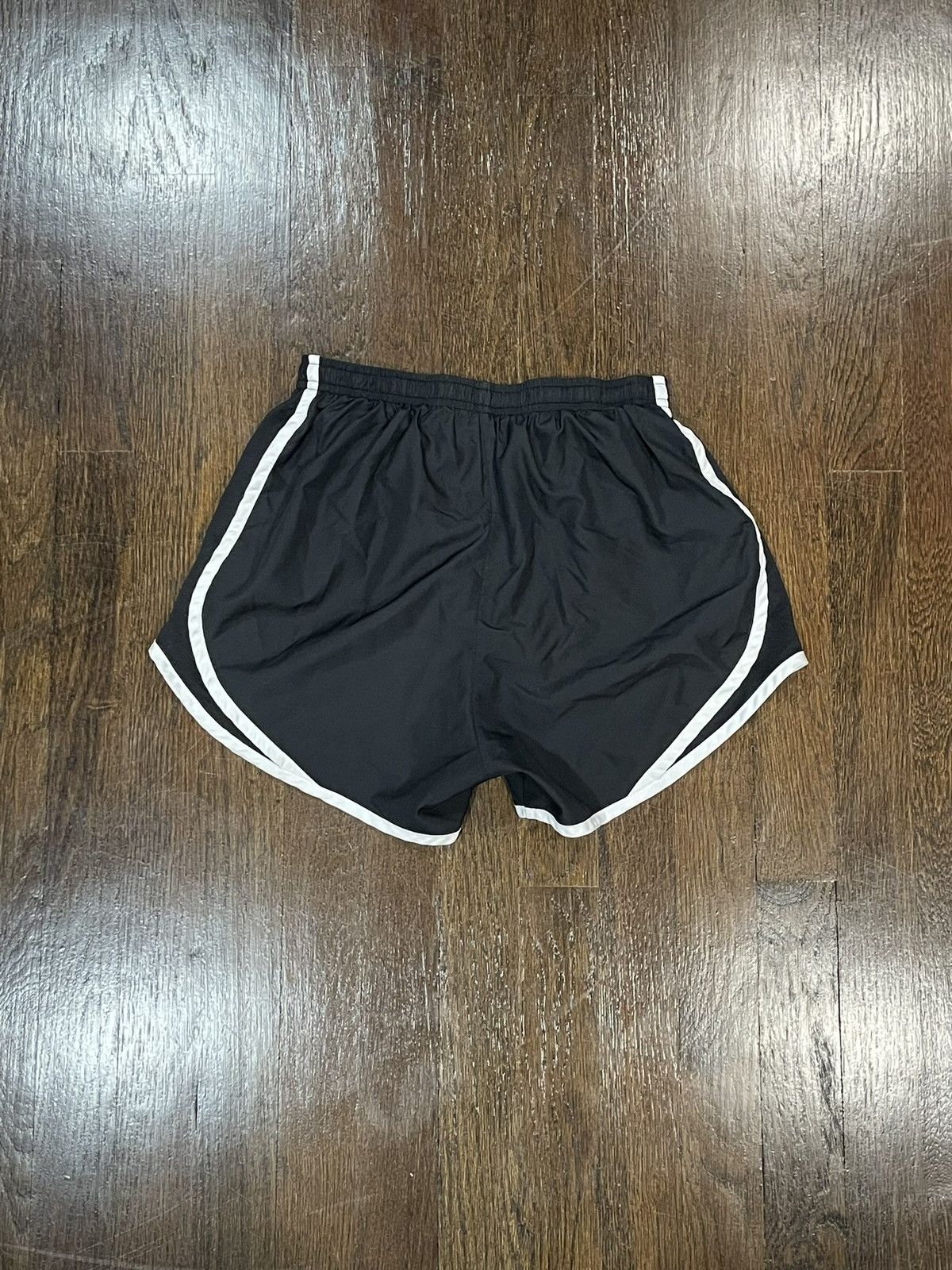 Nike Nike black and white running shorts Size 25" / US 0 / IT 36 - 2 Thumbnail