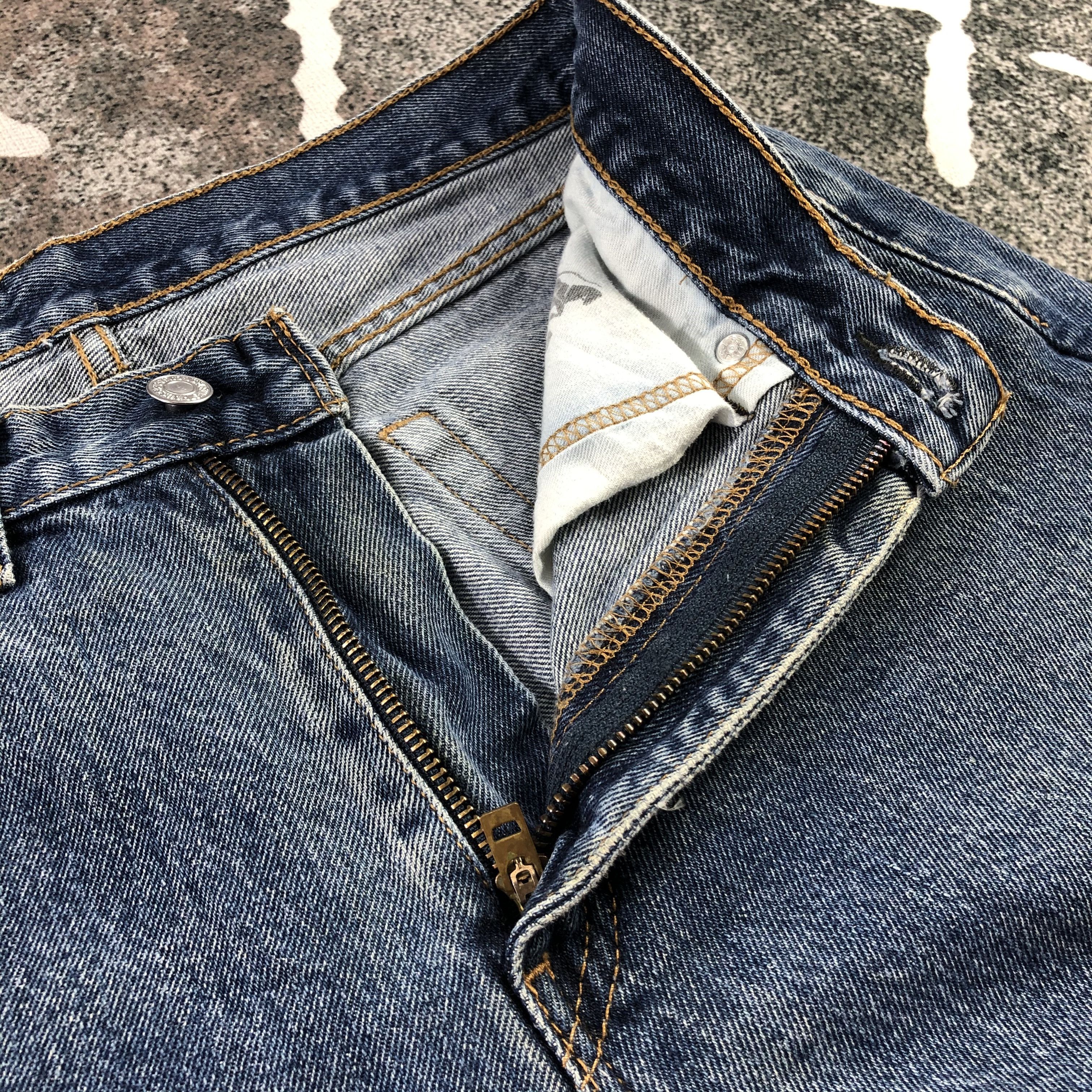 Levi's Vintage Levi's 505 Jeans Faded Blue Denim KJ1419 Size US 31 - 8 Thumbnail
