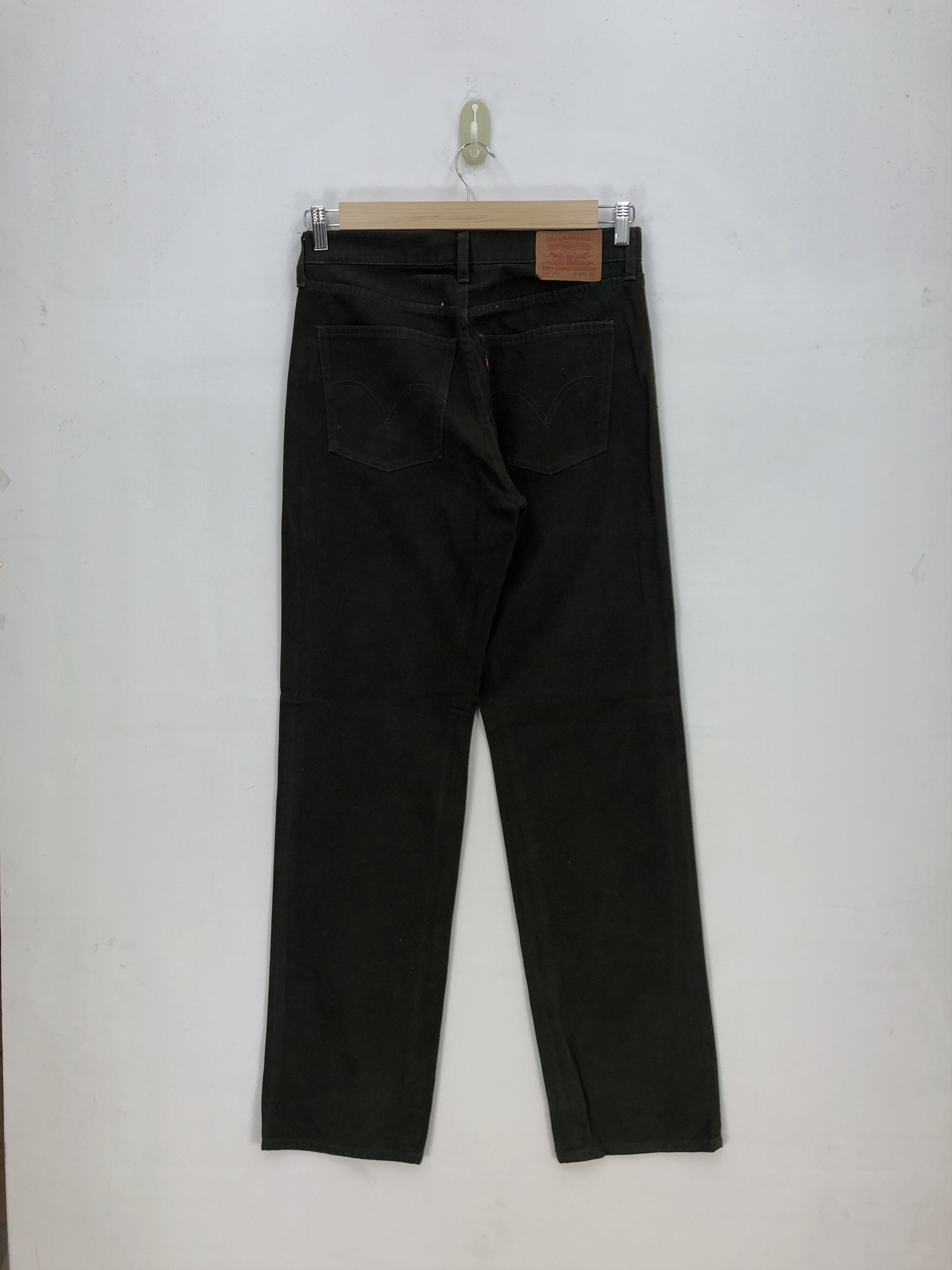 Levi's Vintage Levi's Denim Levis 502 Jeans Faded Black Pants Size US 32 / EU 48 - 2 Thumbnail