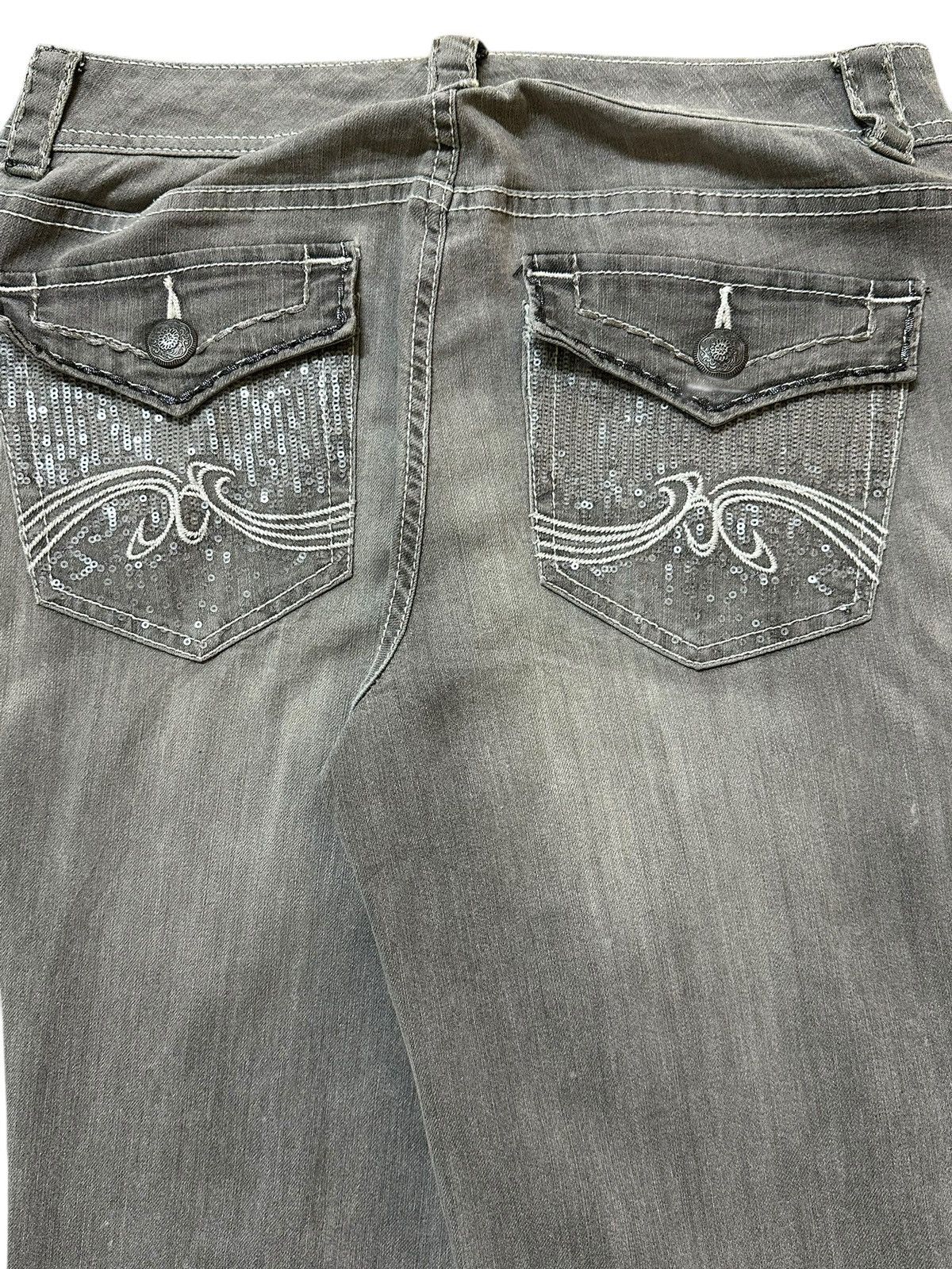 Japanese Brand Vintage Japanese Brand Light Faded Wash Style Flared Jeans Size US 30 / EU 46 - 6 Thumbnail