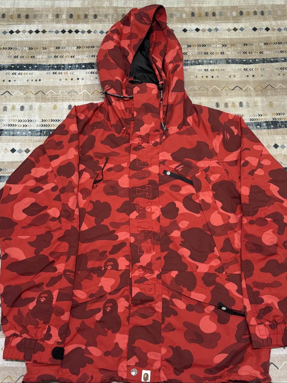 Bape A BATHING APE Red Camo Snowboard Jacket Size L Size US L / EU 52-54 / 3 - 1 Thumbnail