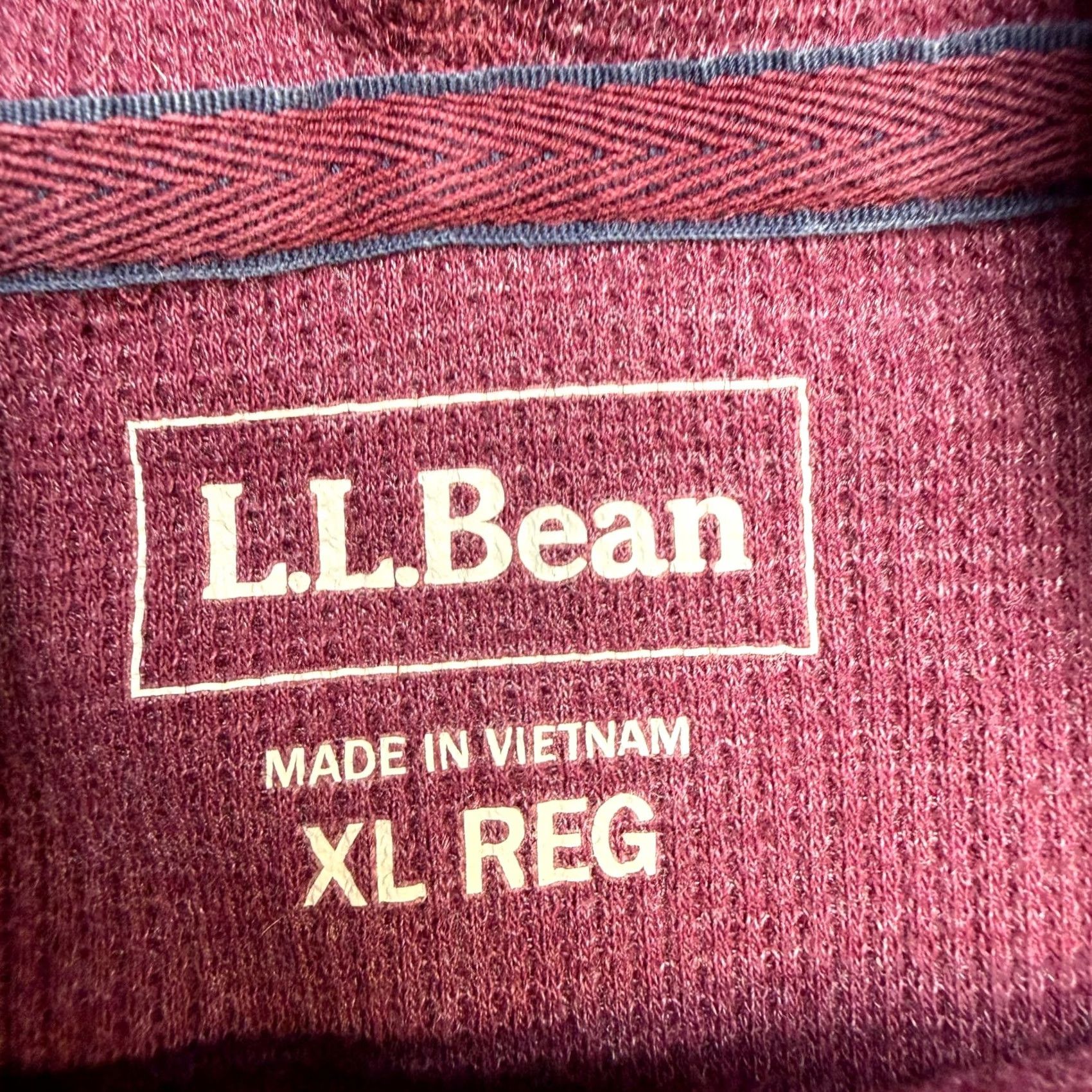 Vintage VINTAGE LL Bean Hoodie Womens XL Burgundy Waffle Knit Cowl Mock Neck Thermal Sweatshirt Size XL / US 12-14 / IT 48-50 - 4 Thumbnail