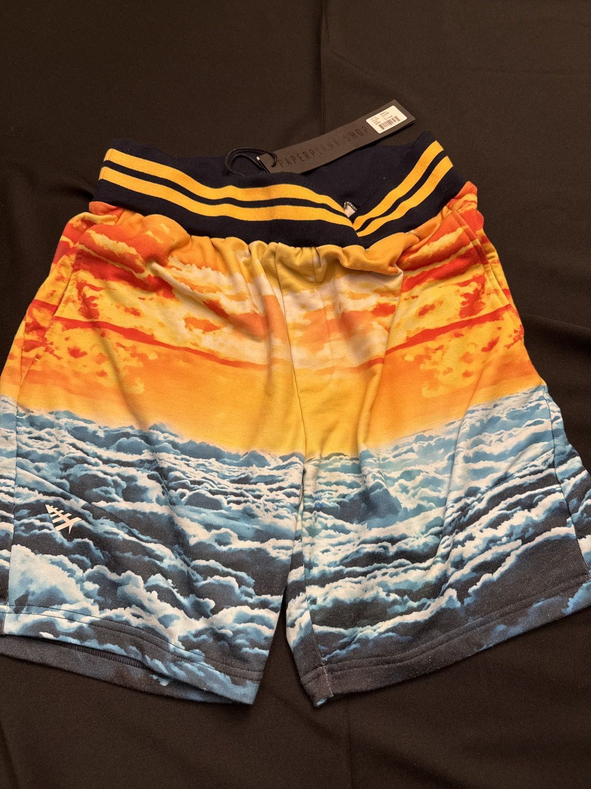 Paper Planes NEW Paper plane shorts large Size US 36 / EU 52 - 1 Thumbnail