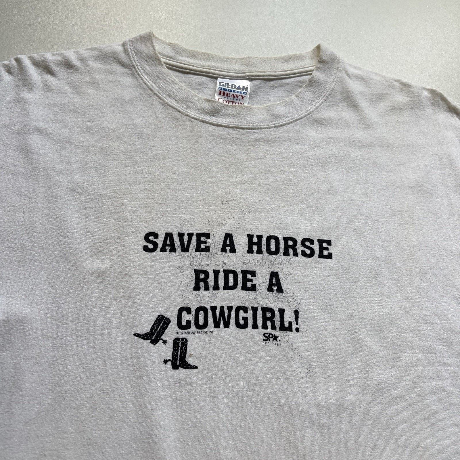 Gildan × Vintage Vintage Save A Horse Ride A Cowgirl Shirt XL Funny Novelty Size US XL / EU 56 / 4 - 2 Thumbnail