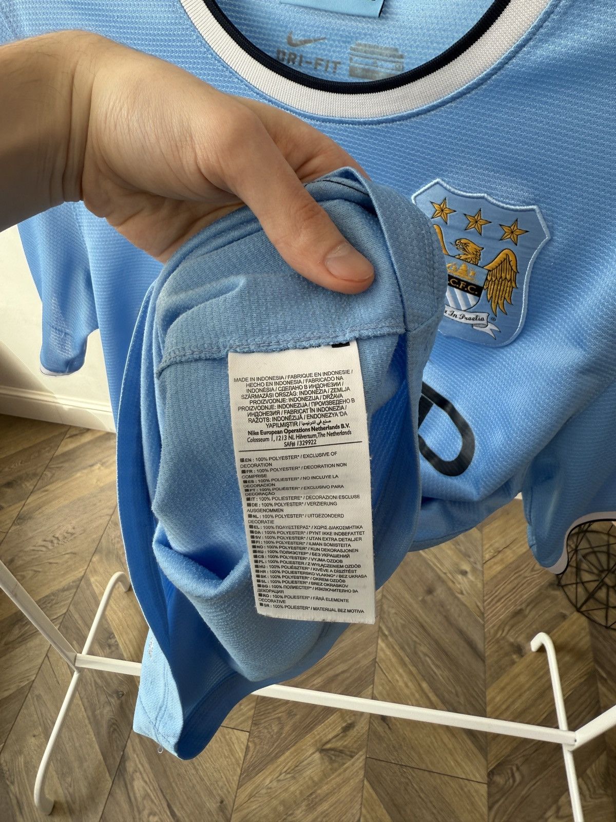 Nike Vintage MANCHESTER CITY 2013 2014 HOME FOOTBALL SHIRT JERSEY Size US S / EU 44-46 / 1 - 17 Thumbnail