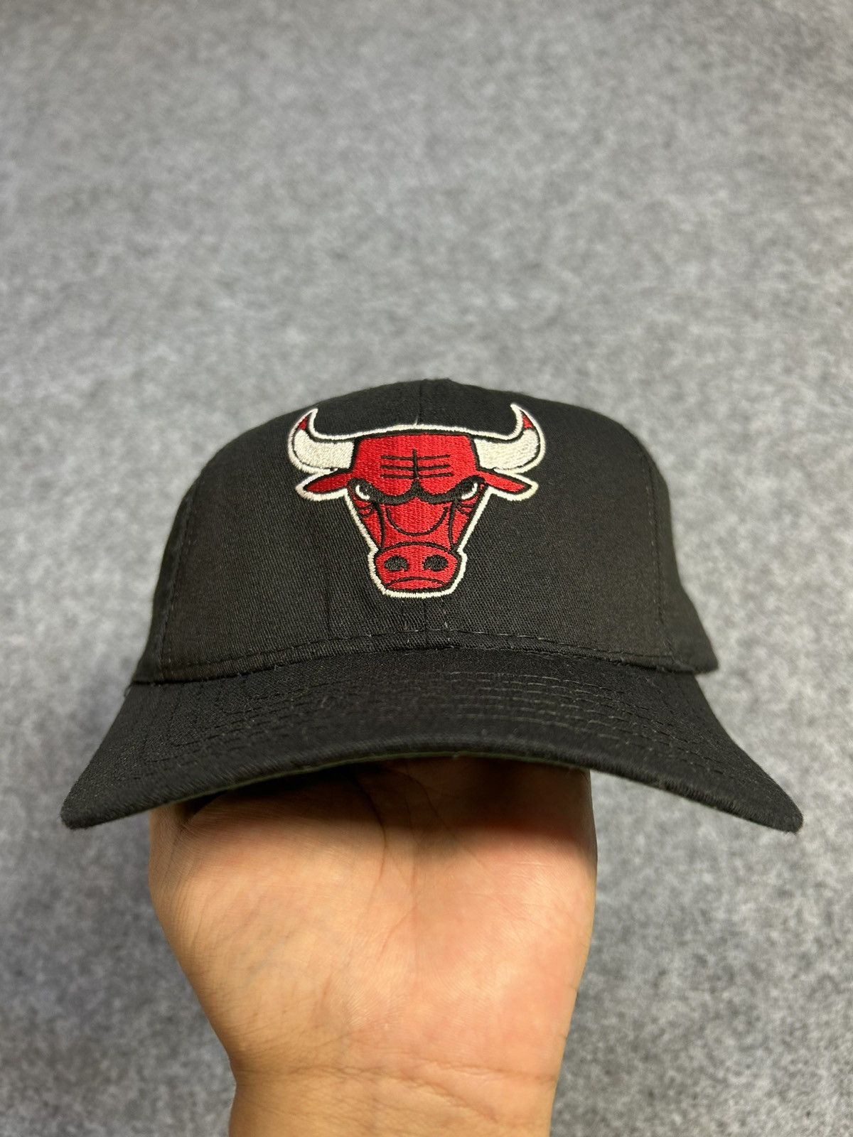 American Needle Vintage 90s American Needle NBA Chicago Bulls Size ONE SIZE - 1 Thumbnail