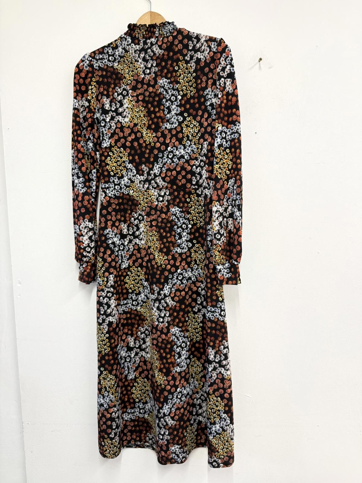 Warehouse Warehouse Floral Print Long Sleeve Midi Dress Size 12 Size M / US 6-8 / IT 42-44 - 4 Thumbnail