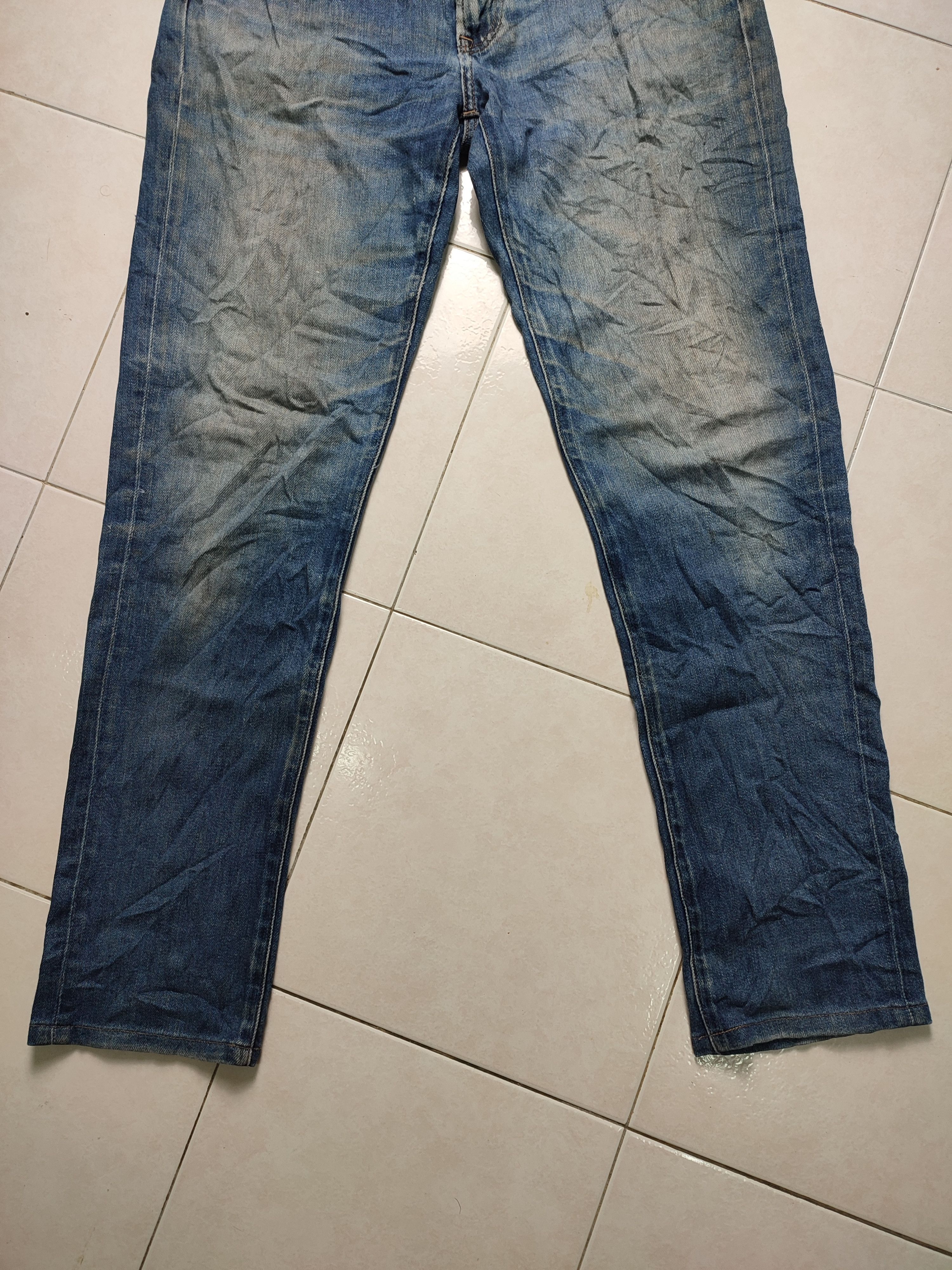 Uniqlo Crazy Vintage Uniqlo Distressed Jeans Size US 33 - 8 Thumbnail