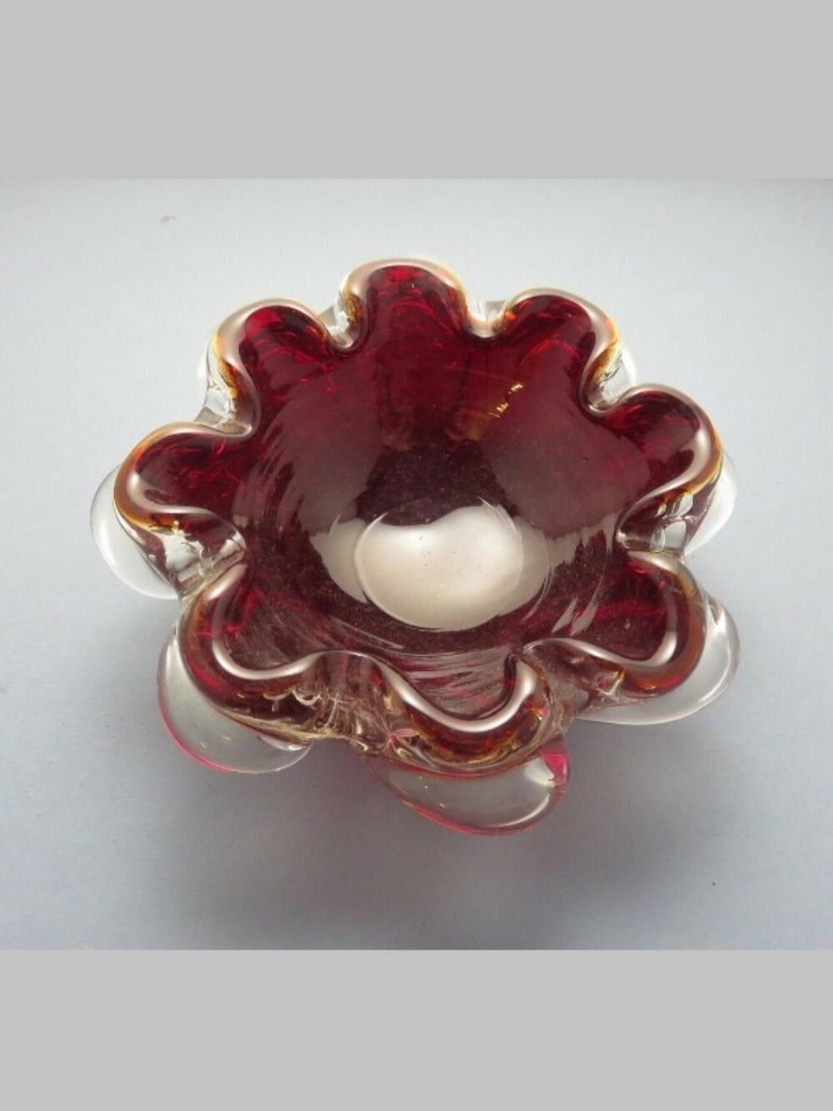 The Unbranded Brand Vintage Ruby Red And Clear Heavy Bowl 2 1/4" Size ONE SIZE - 1 Thumbnail