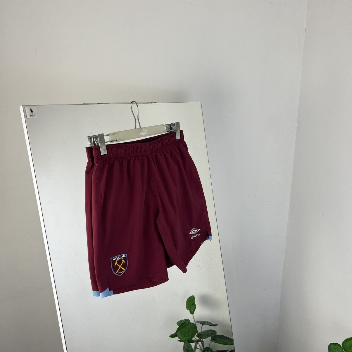 Umbro Vintage Umbro West Ham United Soccer Jersey Shorts Size US 32 / EU 48 - 1 Thumbnail