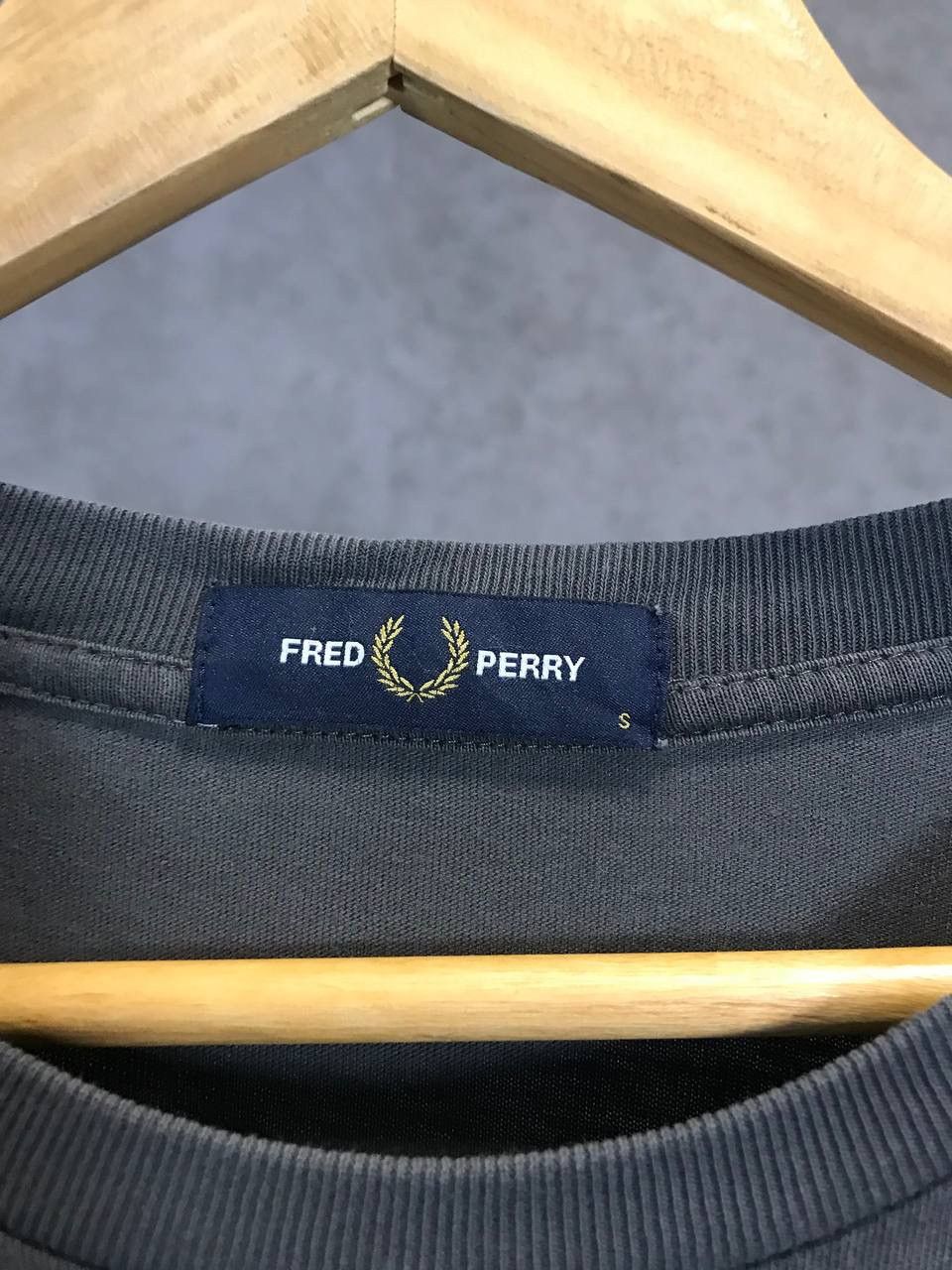 Fred Perry Fred Perry casual big center logo longsleeve Size US S / EU 44-46 / 1 - 4 Thumbnail