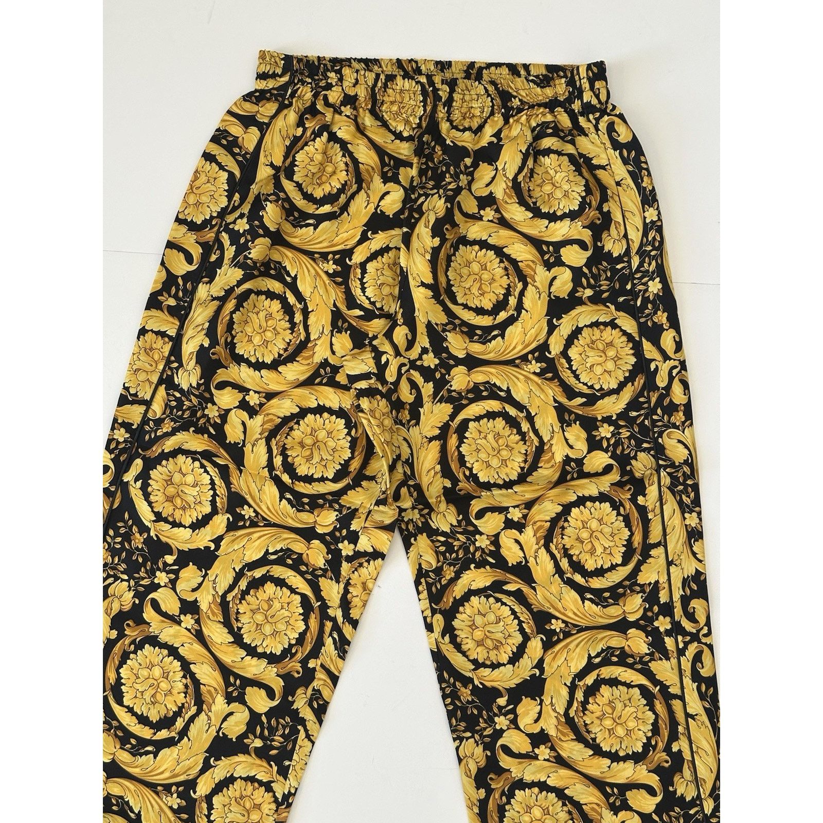 Versace Versace Baroque Silk Pajama Pants Black/Gold 4 US 1005409 Size 27" / US 4 / IT 40 - 3 Thumbnail