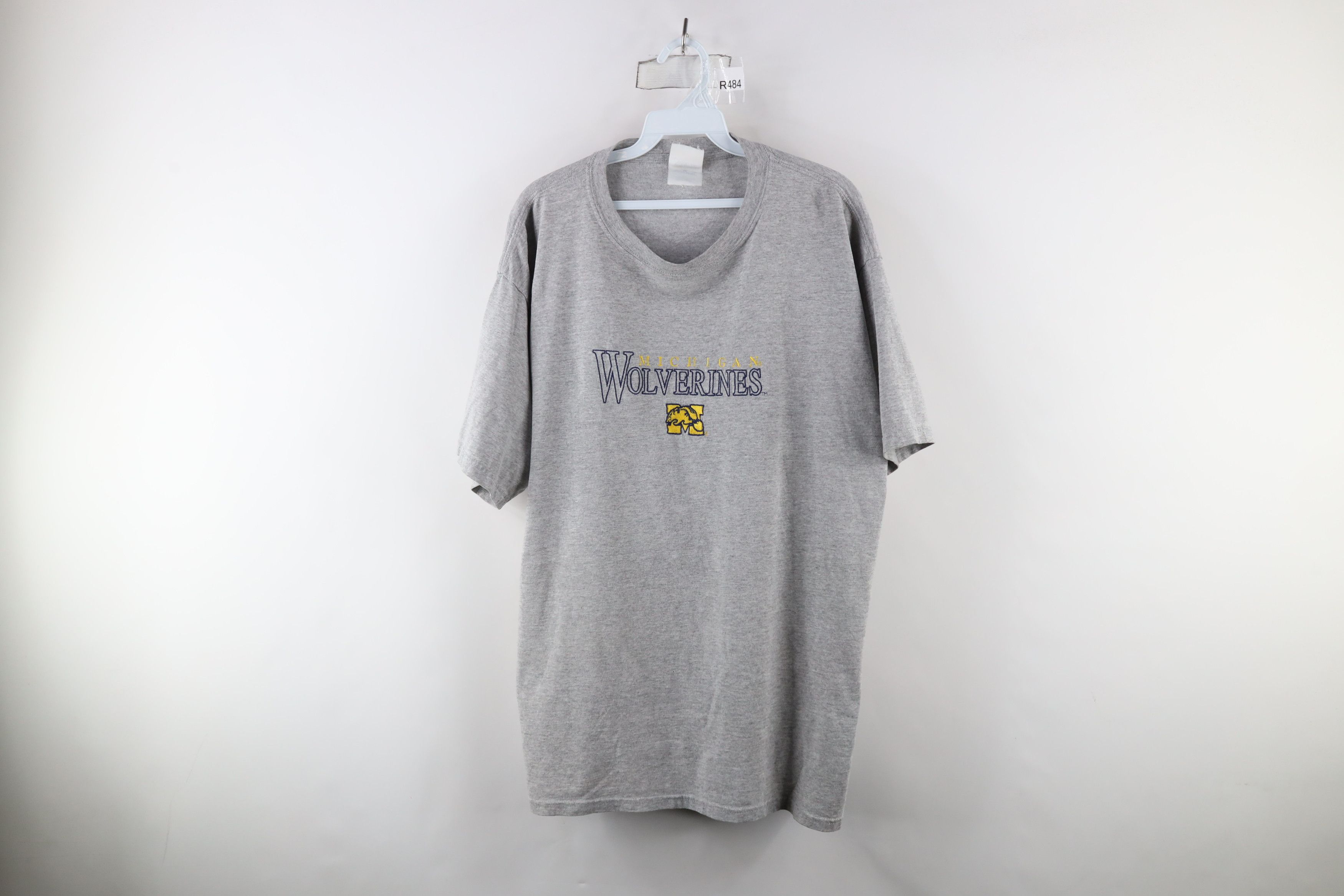 Vintage Vintage 90s University of Michigan Short Sleeve T-Shirt Gray Size US XL / EU 56 / 4 - 1 Thumbnail