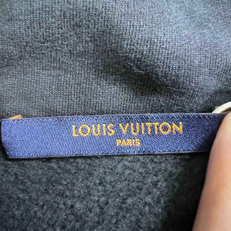 Louis Vuitton Louis Vuitton Labeled sweatshirt Size US M / EU 48-50 / 2 - 3 Thumbnail