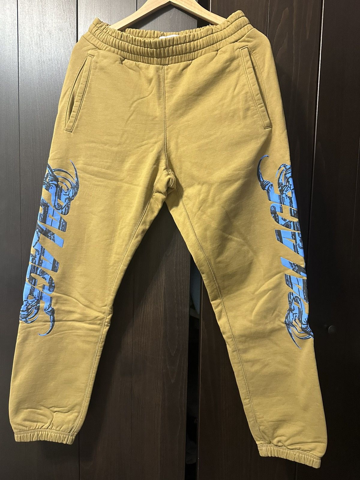 Palace Palace Tri-Me Joggers sand Size US 30 / EU 46 - 1 Thumbnail