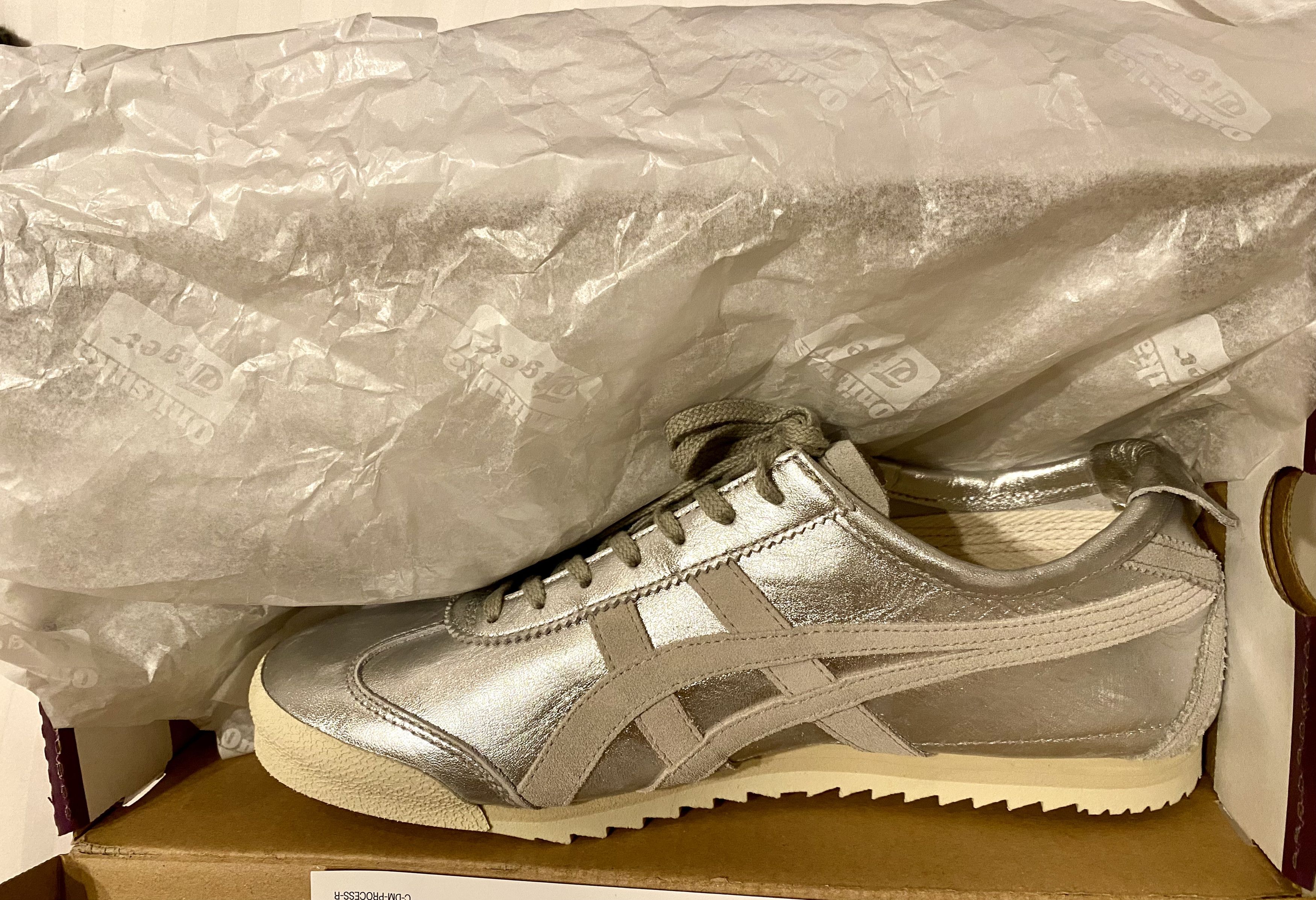 Onitsuka Tiger Onitsuka Tiger Nippon Made Mexico 66 Silver Japan Exclusive Size US 7.5 / IT 37.5 - 6 Thumbnail
