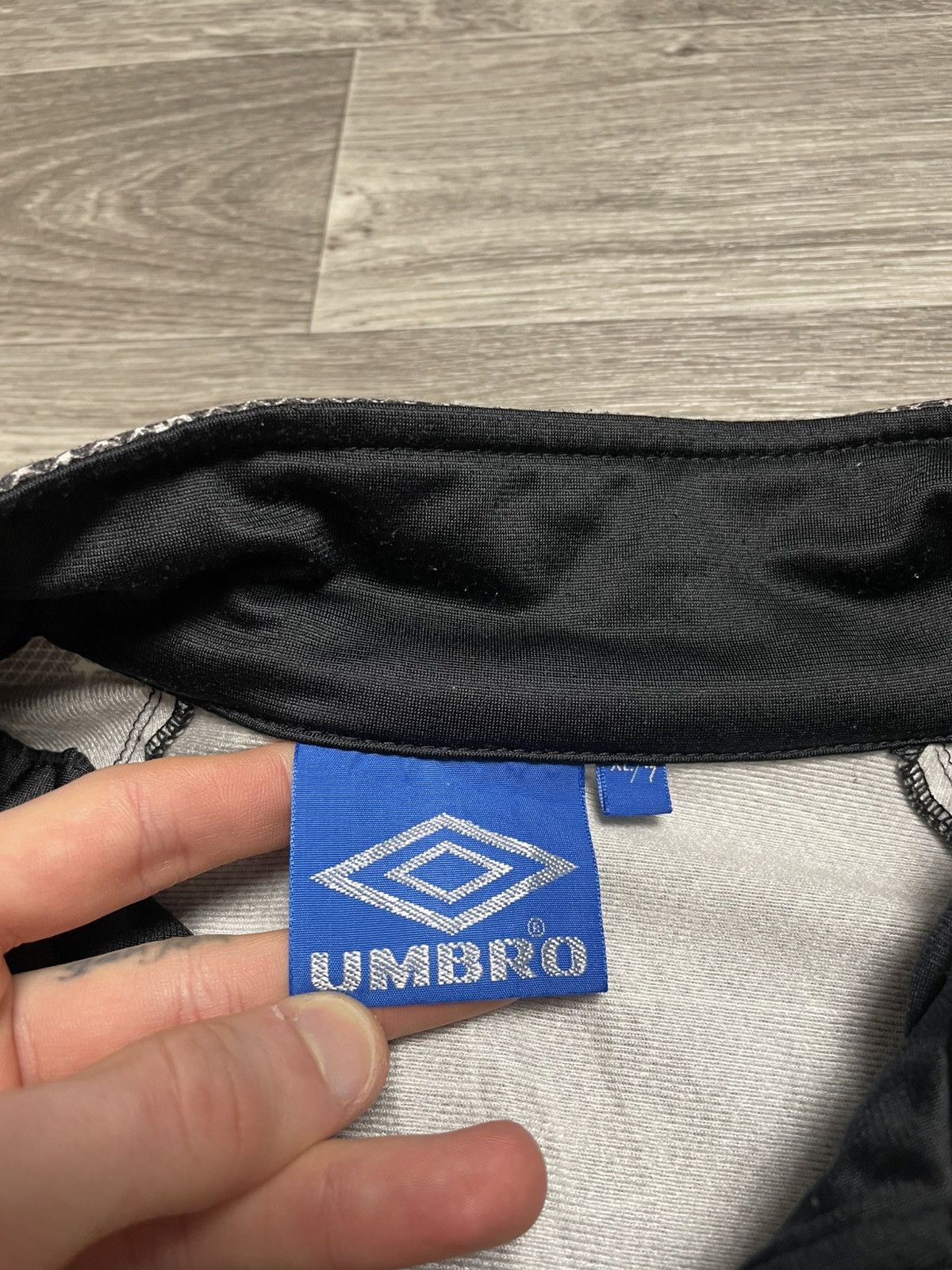 Umbro Vintage 90s Umbro Geometric Pattern Zip-Up Track Jacket Size US XL / EU 56 / 4 - 8 Thumbnail