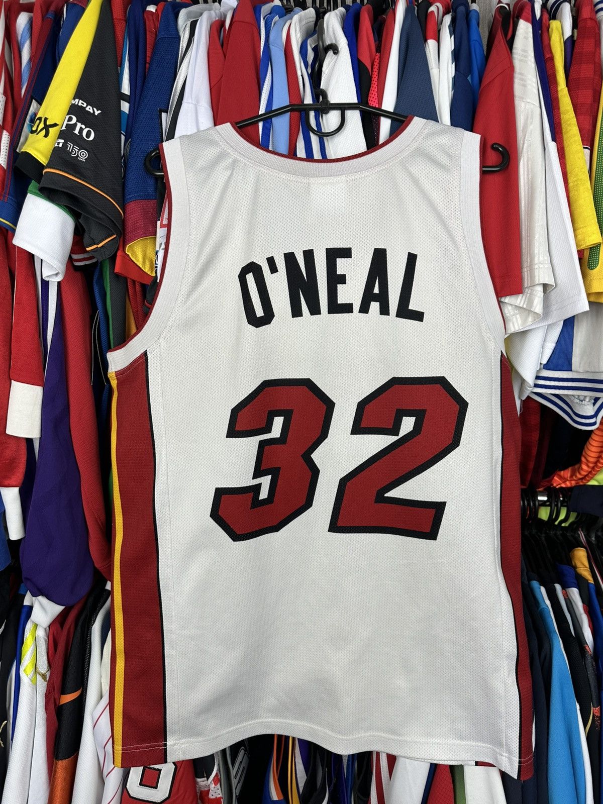 Champion × NBA × Vintage O'Neal Miami Heat Vintage Jersey NBA Basketball Champion Size US M / EU 48-50 / 2 - 2 Thumbnail