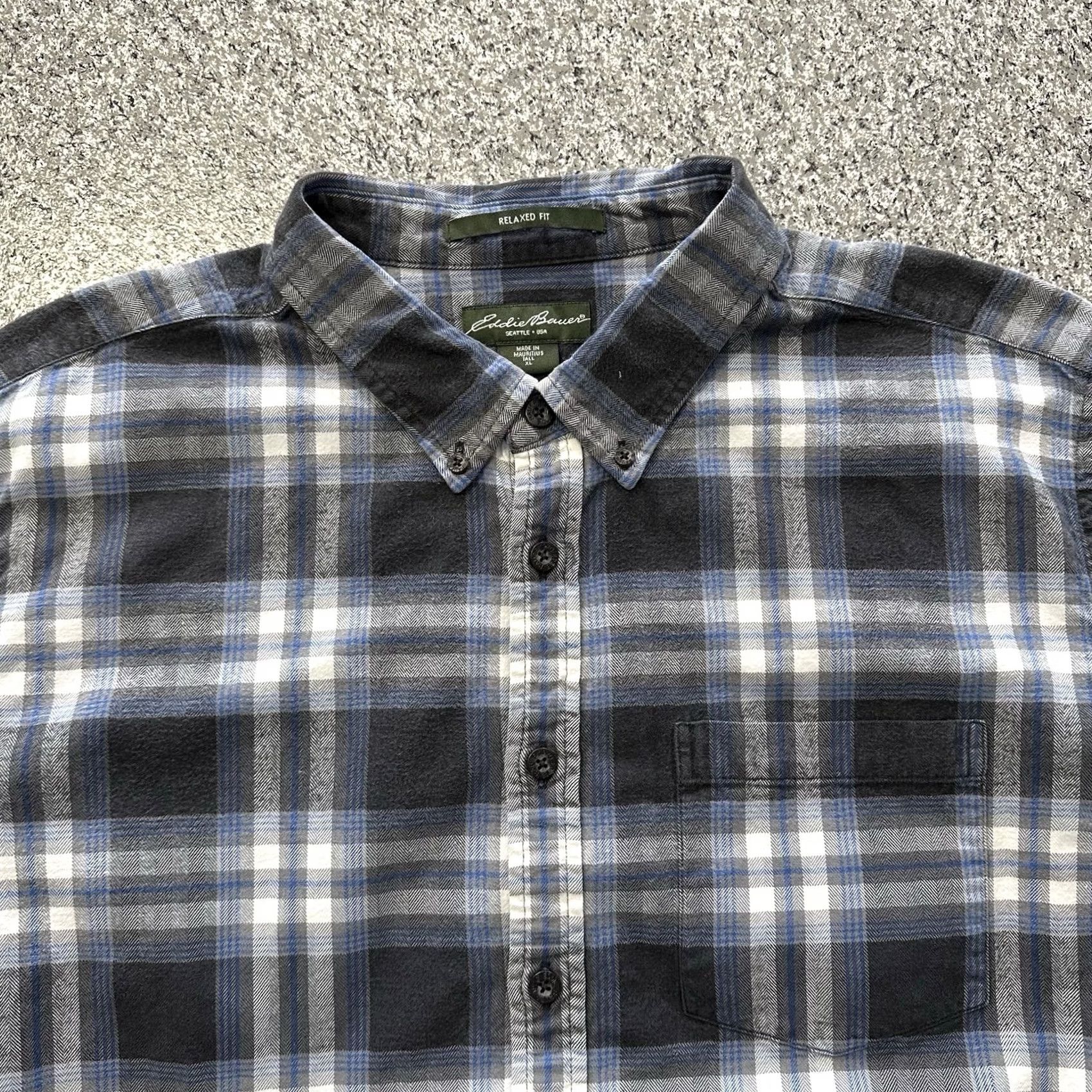 Eddie Bauer Eddie Bauer Flannel Shirt Mens XLT Tall Relaxed Fit LS Button Up Grey Blue Plaid Size US XL / EU 56 / 4 - 3 Thumbnail
