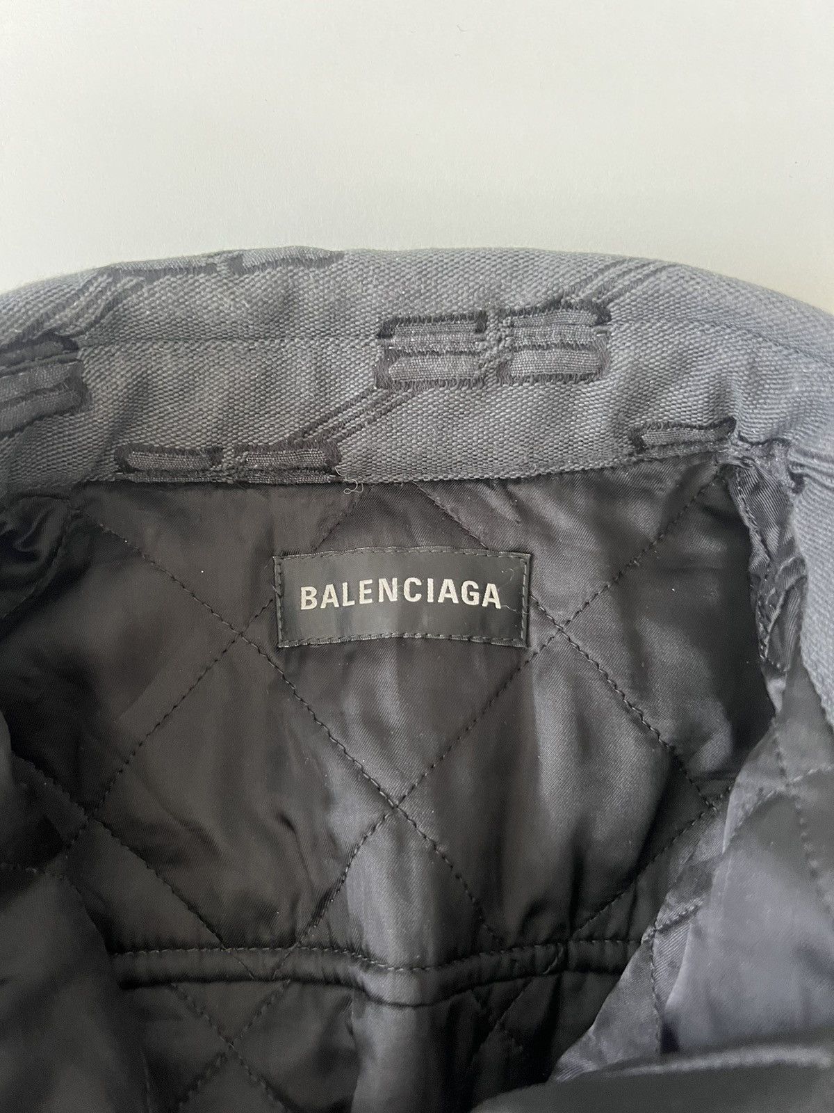 Balenciaga Balenciaga Monogram Padded Overshirt Size US L / EU 52-54 / 3 - 6 Thumbnail