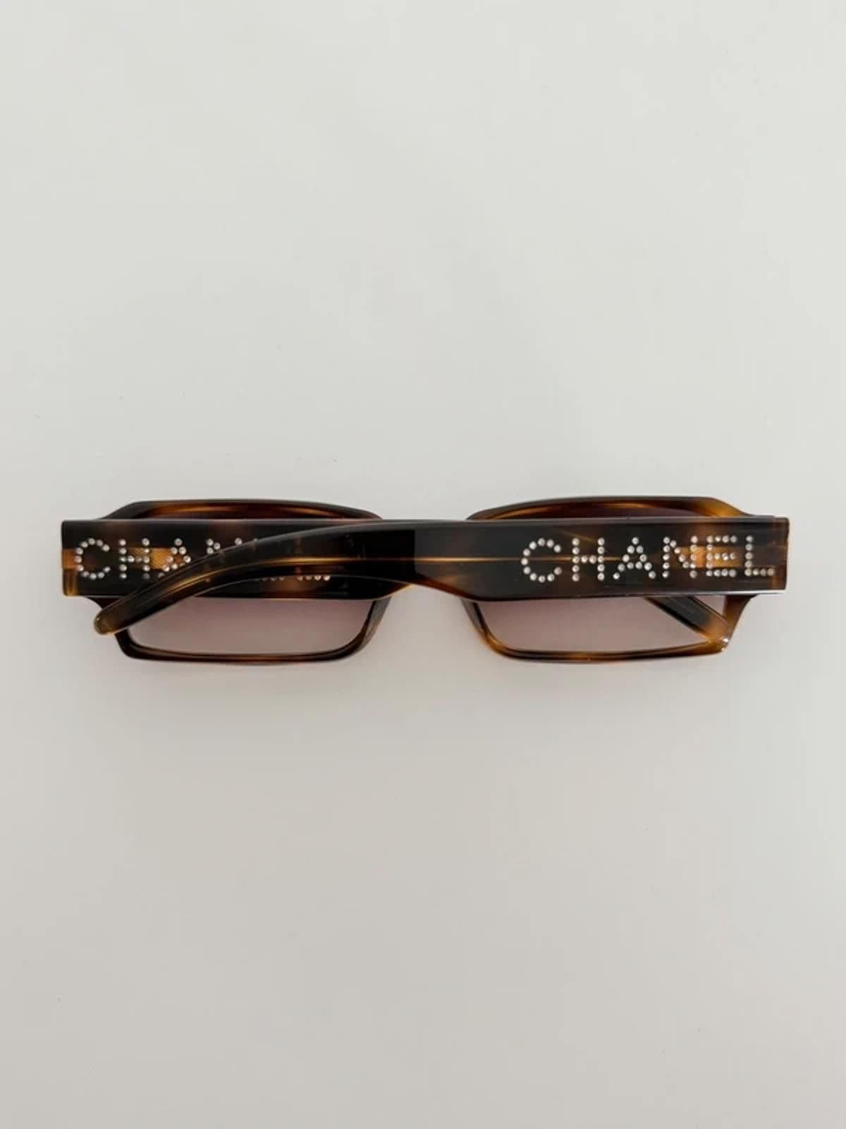 Chanel Chanel crystal rectangular sunglasses Size ONE SIZE - 8 Thumbnail