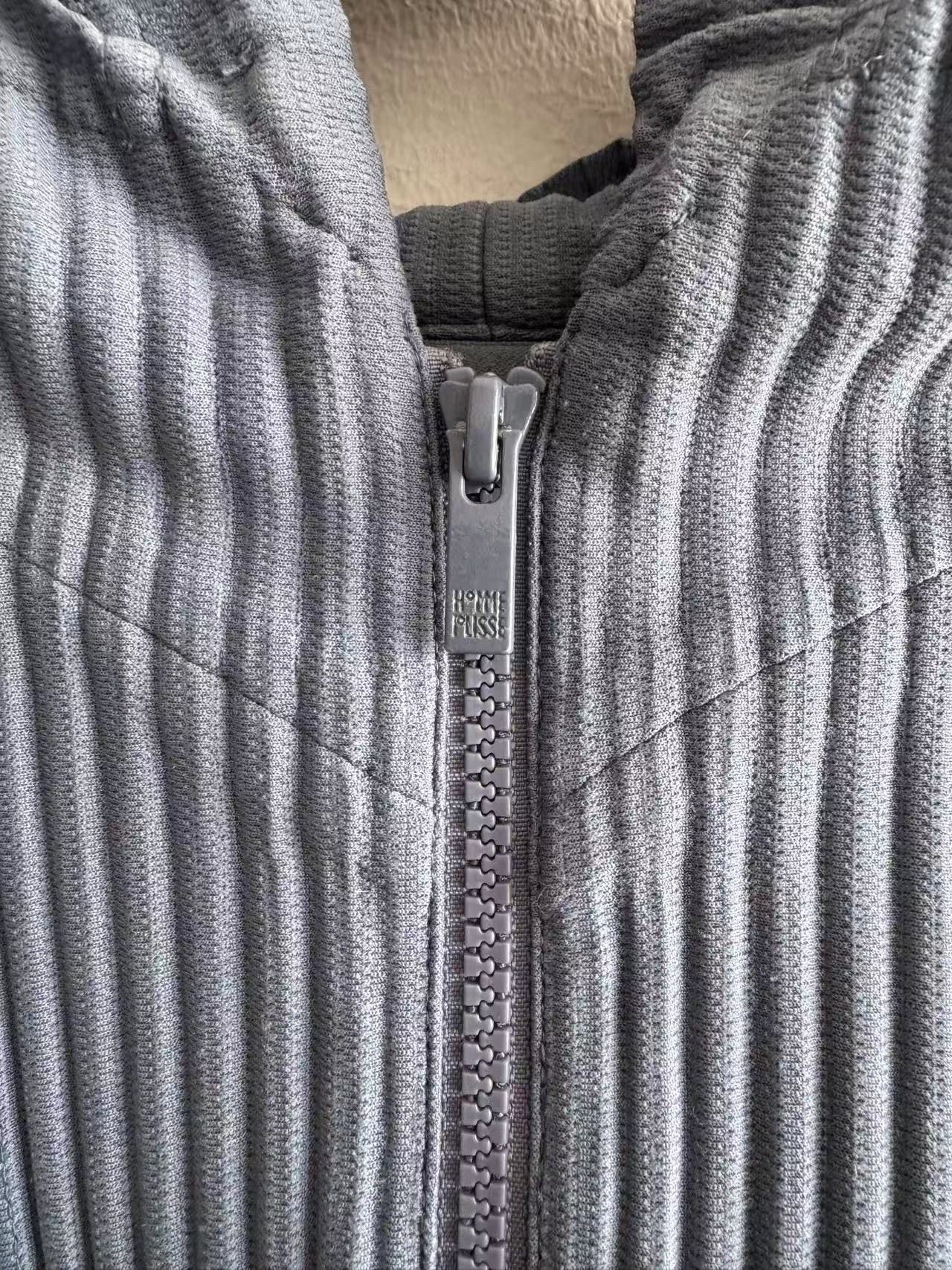 Homme Plisse Issey Miyake Homme Plissé Issey Miyake Blue Zip-up hooded Jacket Size US L / EU 52-54 / 3 - 7 Thumbnail