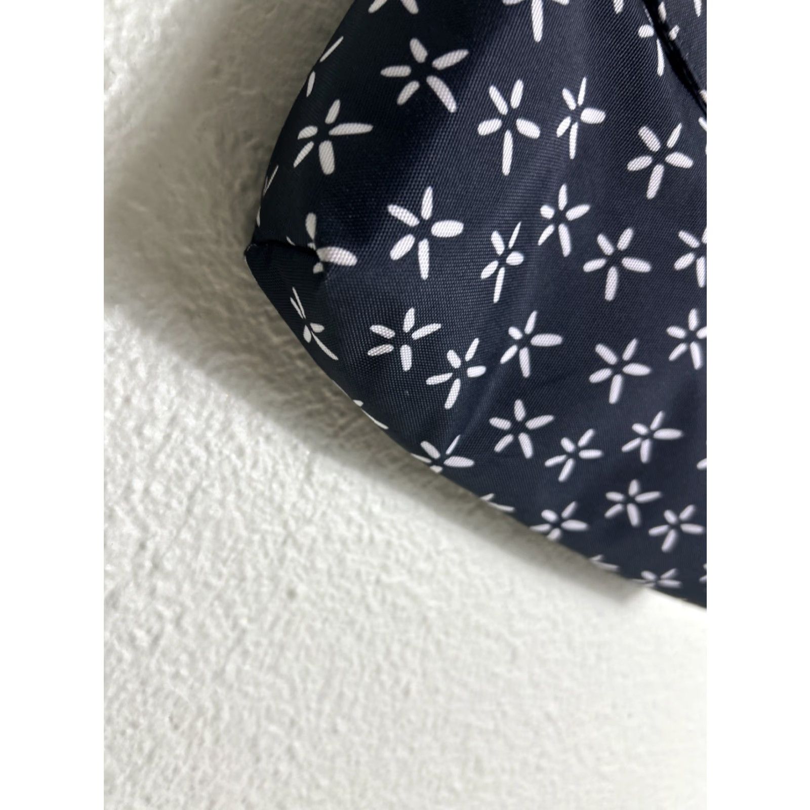 Vintage Travelon Crossbody RFID Travel Bag Women Floral Black White 11x11x2 Size ONE SIZE - 7 Thumbnail